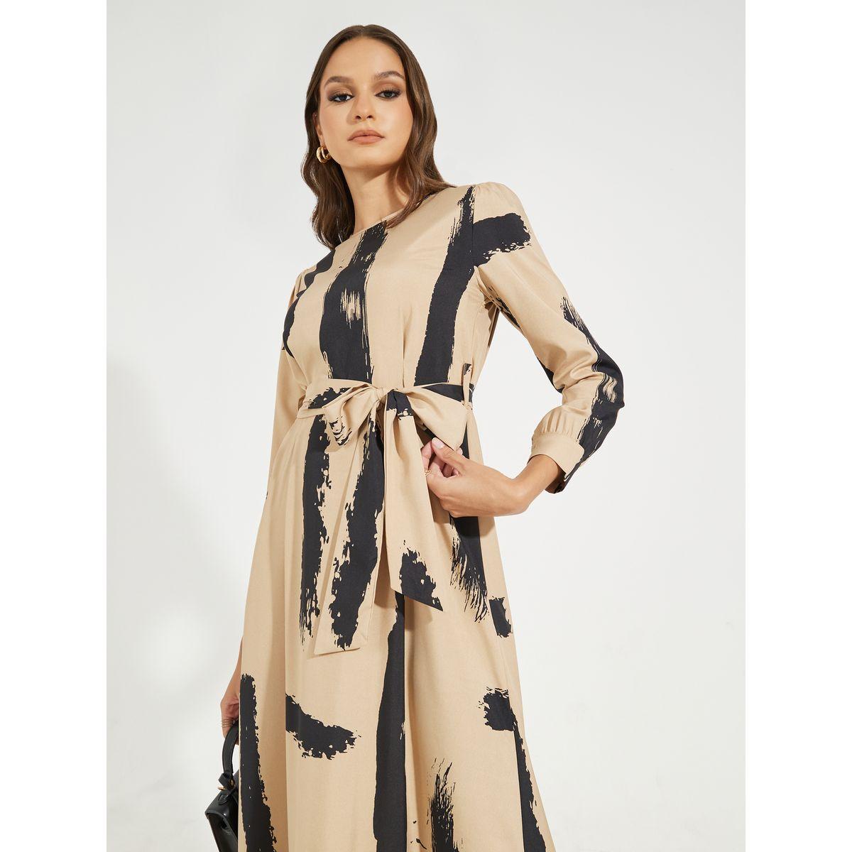 فستان طويل بياقة دائرية واكمام طويلة مع رباط خصر-women-clothing-dresses-image-5