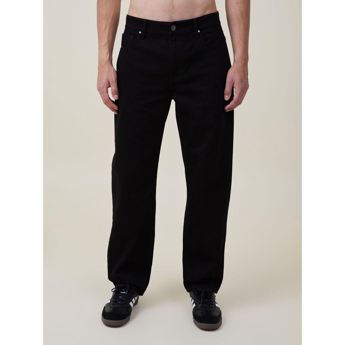جينز سادة بقصة مريحة وخصر متوسط-men-clothing-bottoms-jeans-image-1