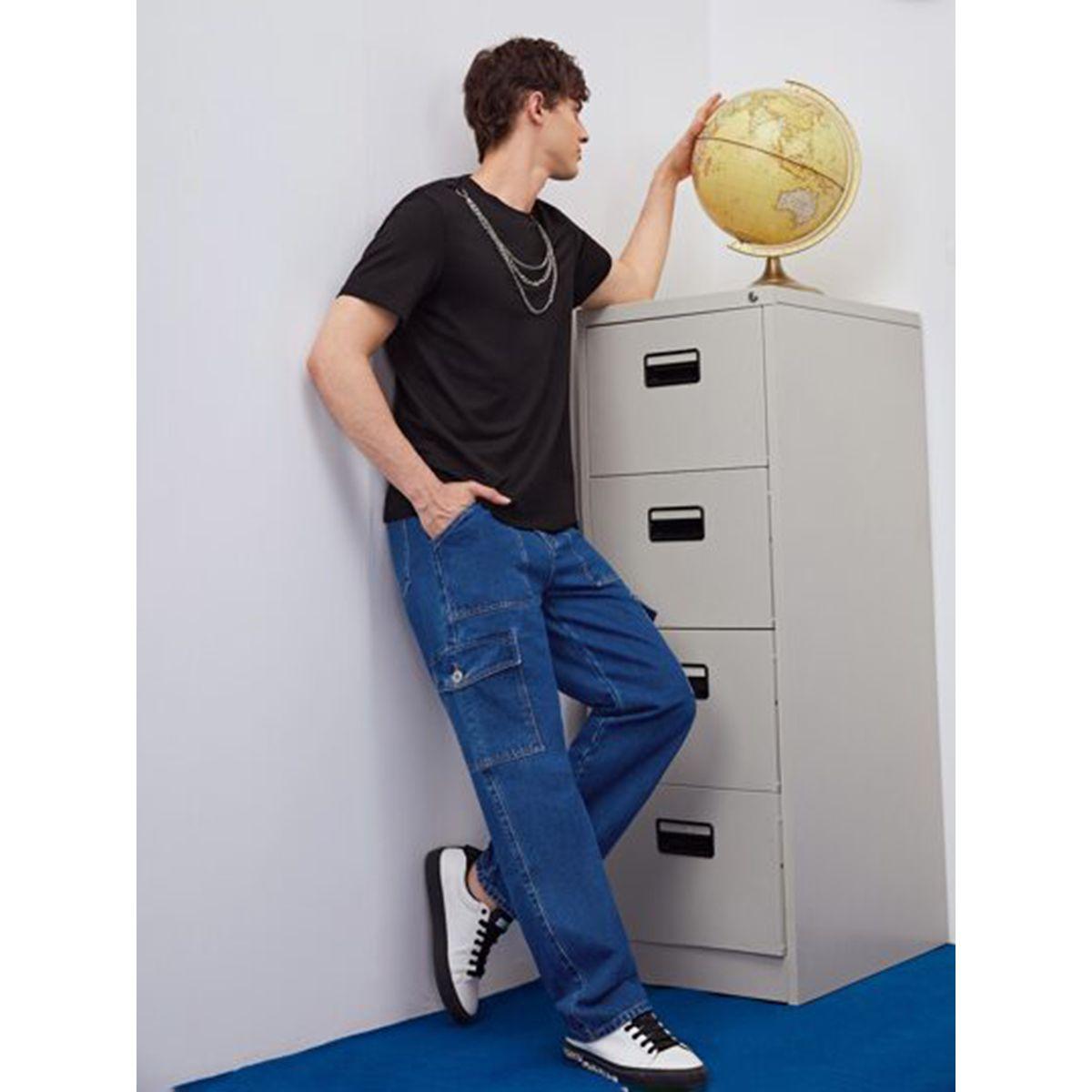 جينز كارجو سادة بقصة مريحة-men-clothing-bottoms-jeans-image-3