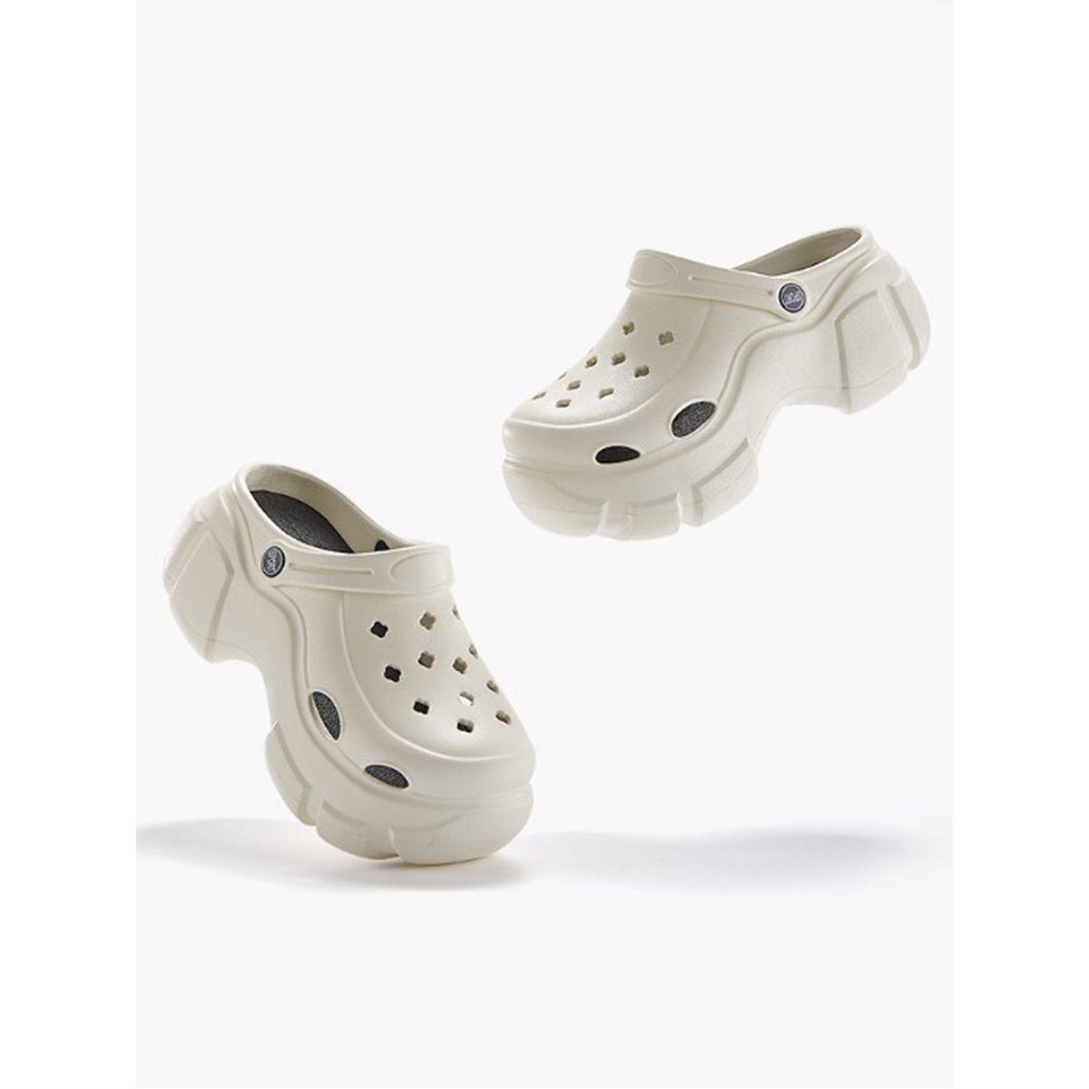 كلوغز بنعل بلاتفورم وفتحات سنِيك-أ-بِيك × ستايلي-women-shoes-sandals-flats-image-2