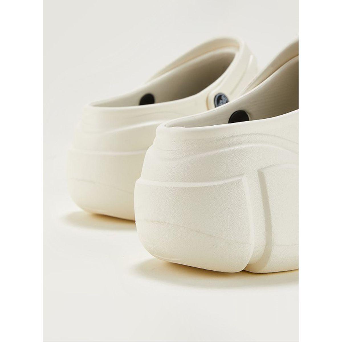 كلوغز بنعل بلاتفورم وفتحات سنِيك-أ-بِيك × ستايلي-women-shoes-sandals-flats-image-3