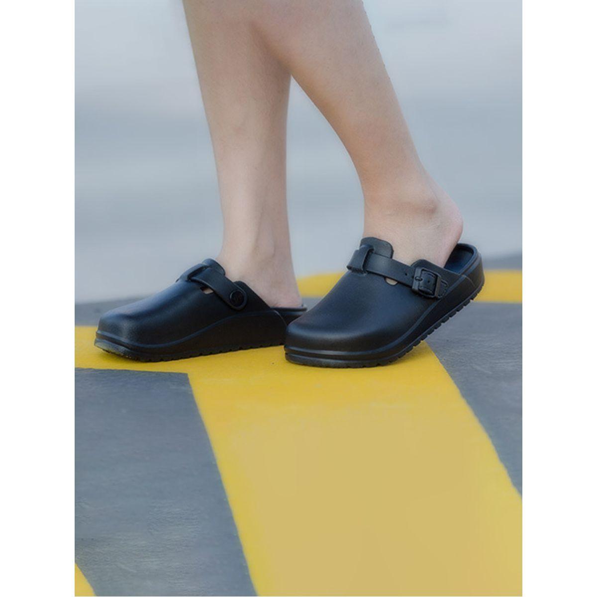 كلوغز مريح مزين بإبزيم غلق سنِيك-أ-بِيك × ستايلي-women-shoes-loafersandmoccasins-image-1
