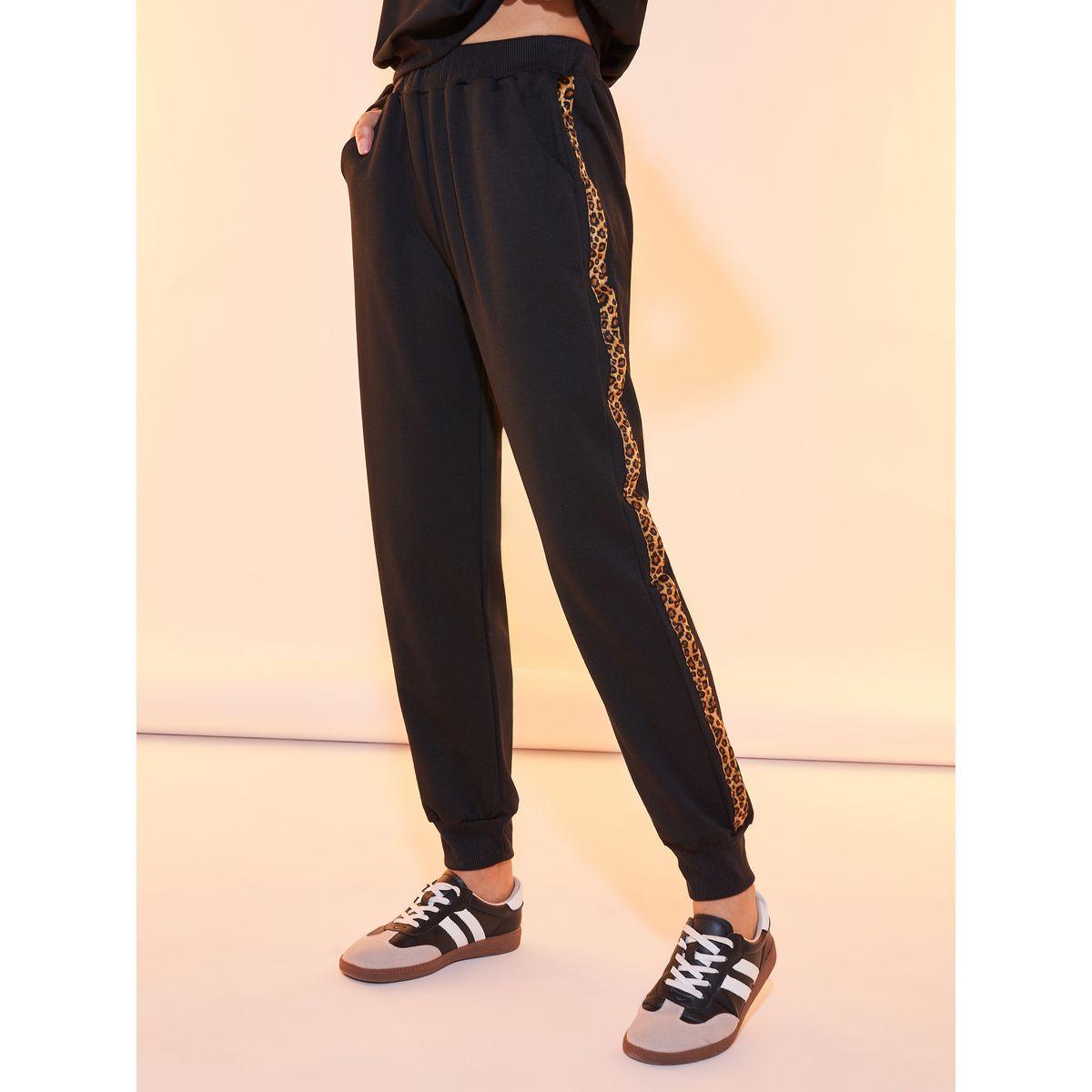 Styli Contrast Leopard Print Drawstring Hoodie & Jogger Co-Ords-women-clothing-coordsets-image-5