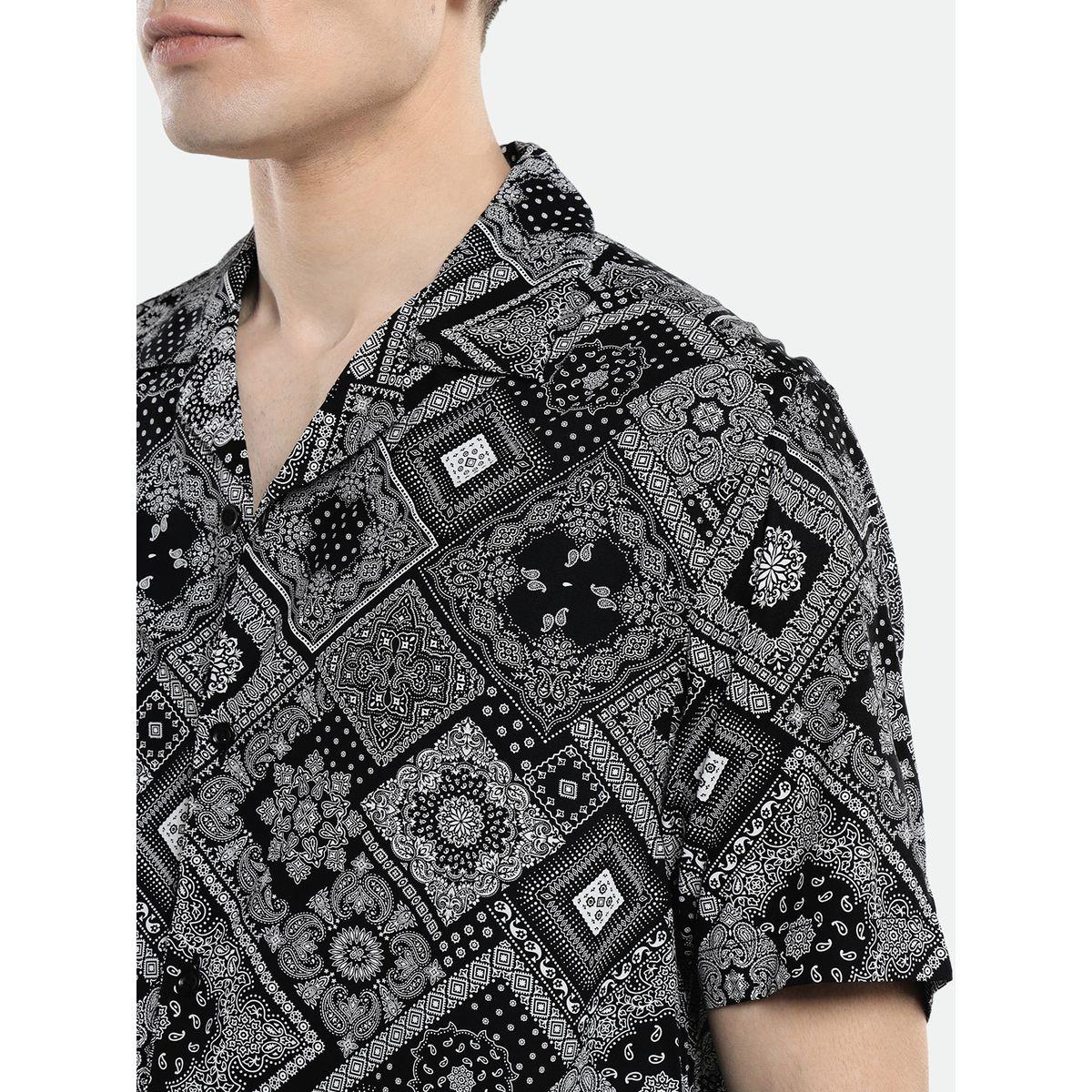 Dennis Lingo X Styli  Paisley Print Cuban Collar Shirt-men-clothing-shirts-image-4