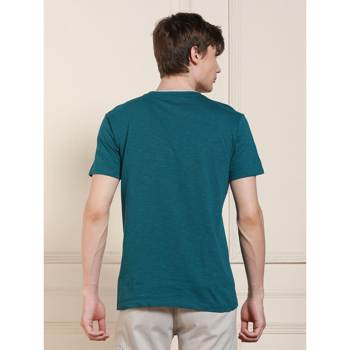 تيشيرت بتداخلات مخططة مع ياقة دائرية دينيس لينجو × ستايلي-men-clothing-tshirtsandpolos-tshirts-image-2