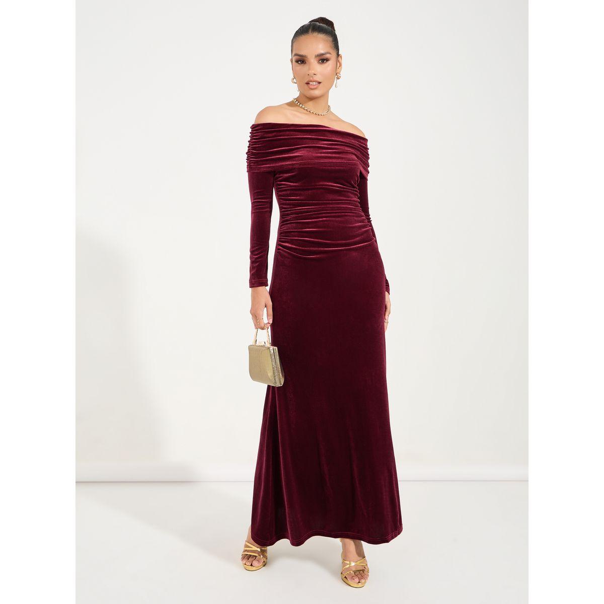فستان طويل مخمل بأكمام طويلة وأكتاف مكشوفة-women-clothing-dresses-image-1