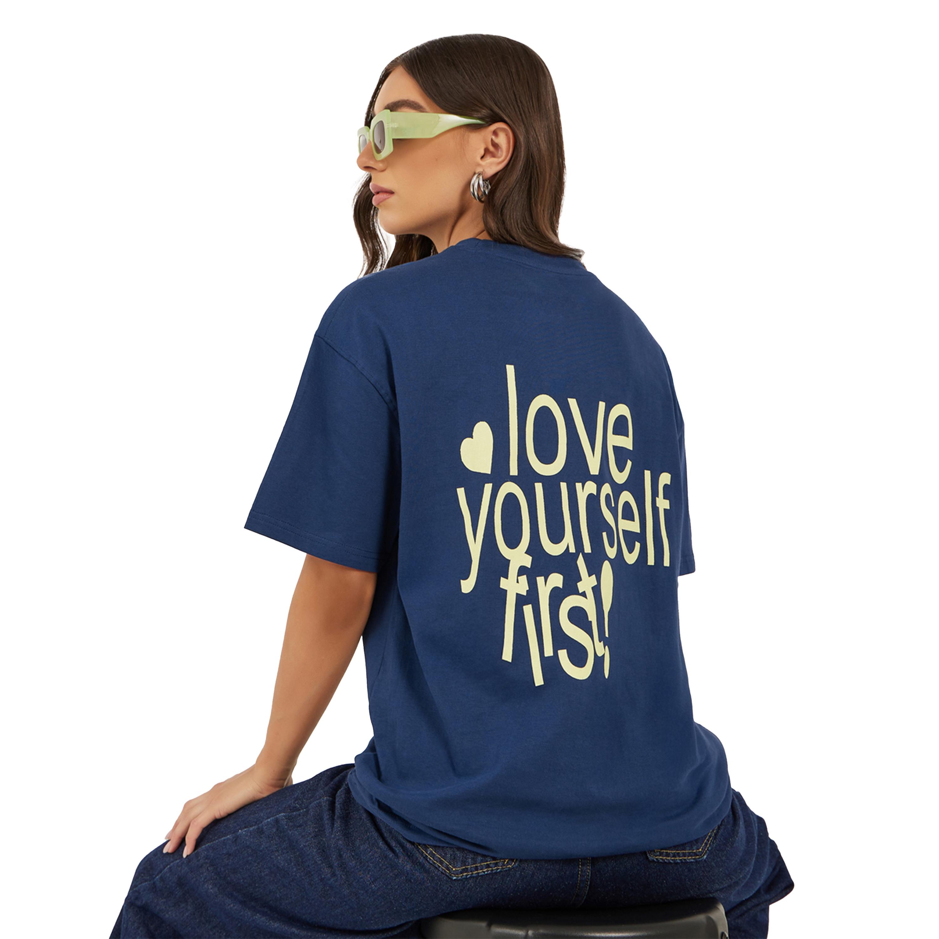 ستايلي -  تي شيرت مقاس كبيربطباعة شعار وأكتاف منسدلة-women-clothing-tshirts-image-1