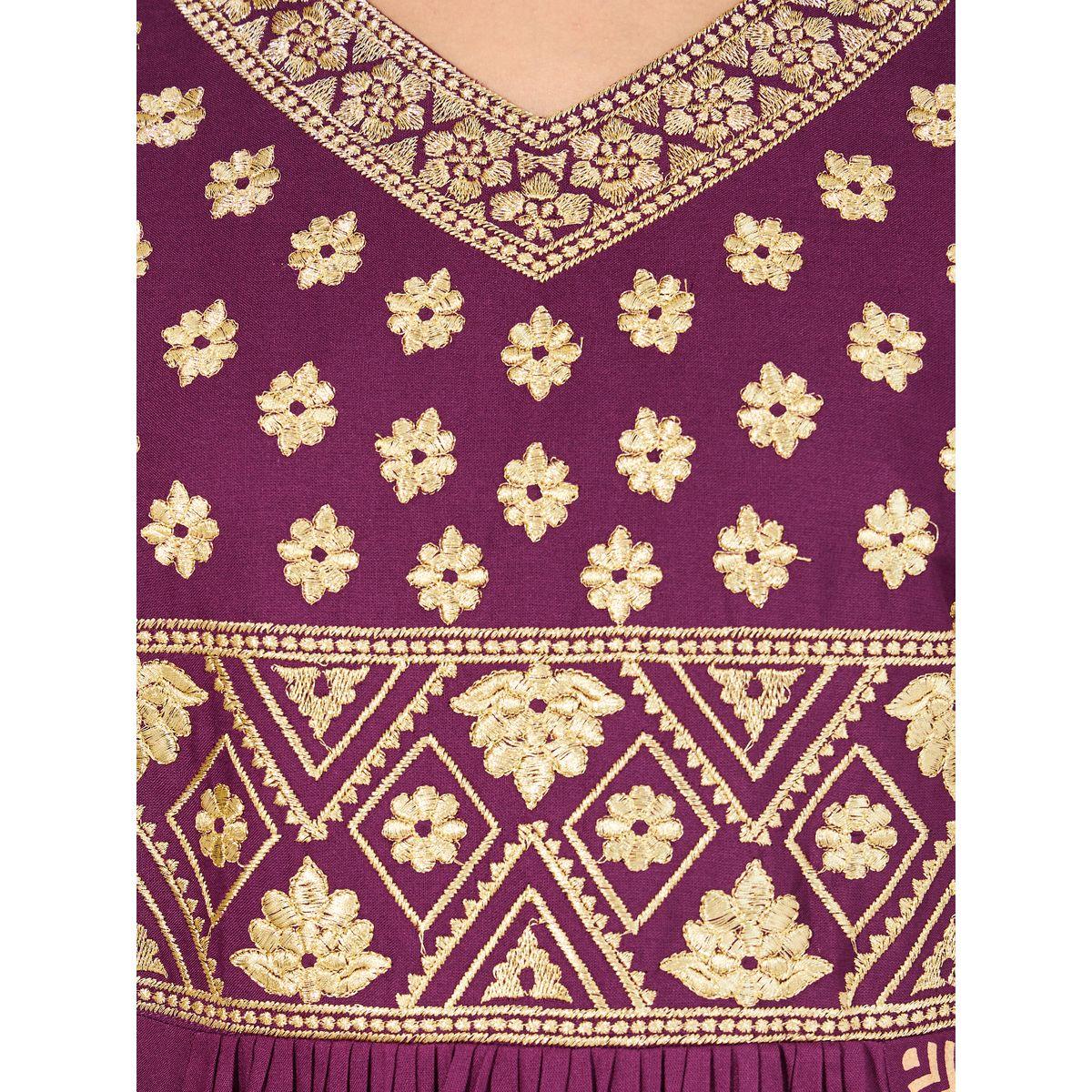 Printed Panel Embroidered Jalabiya with Waist Pleated Detail-women-arabicclothing-jalabiyas-image-3