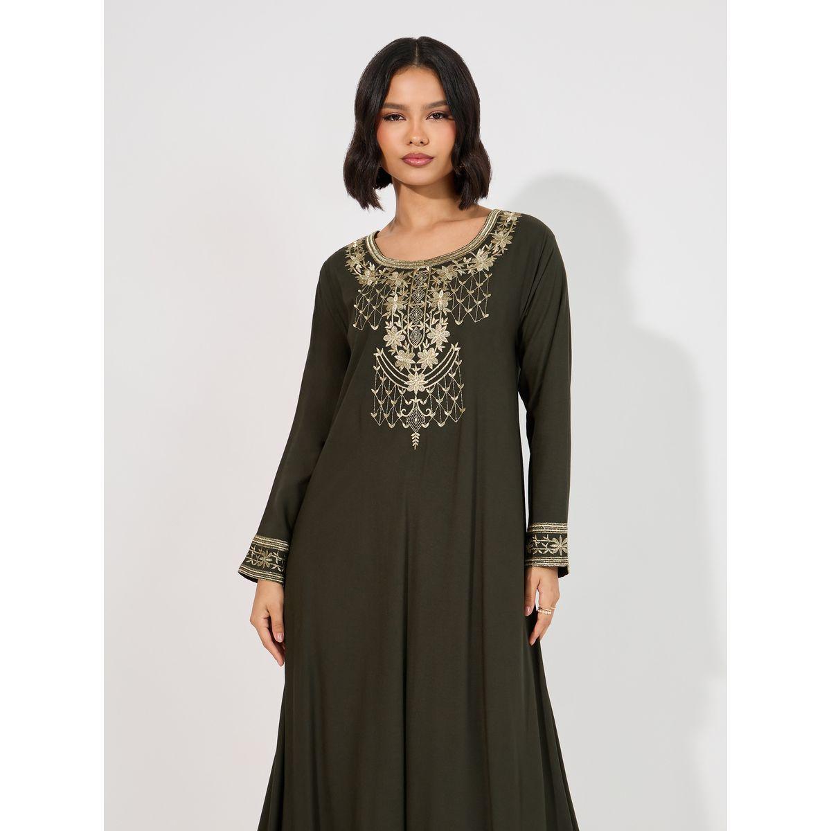 جلابية مطرزة برقبة واسعة على شكل حرف A-women-arabicclothing-jalabiyas-image-2