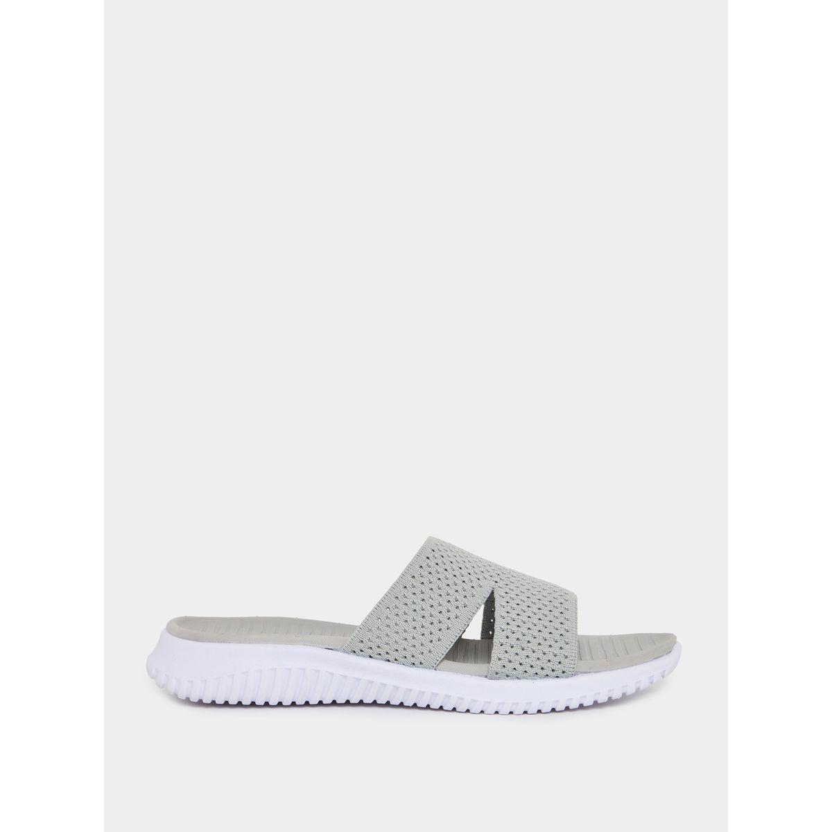 صندل مريح بتفاصيل محبوكة-women-shoes-sandals-flats-image-1