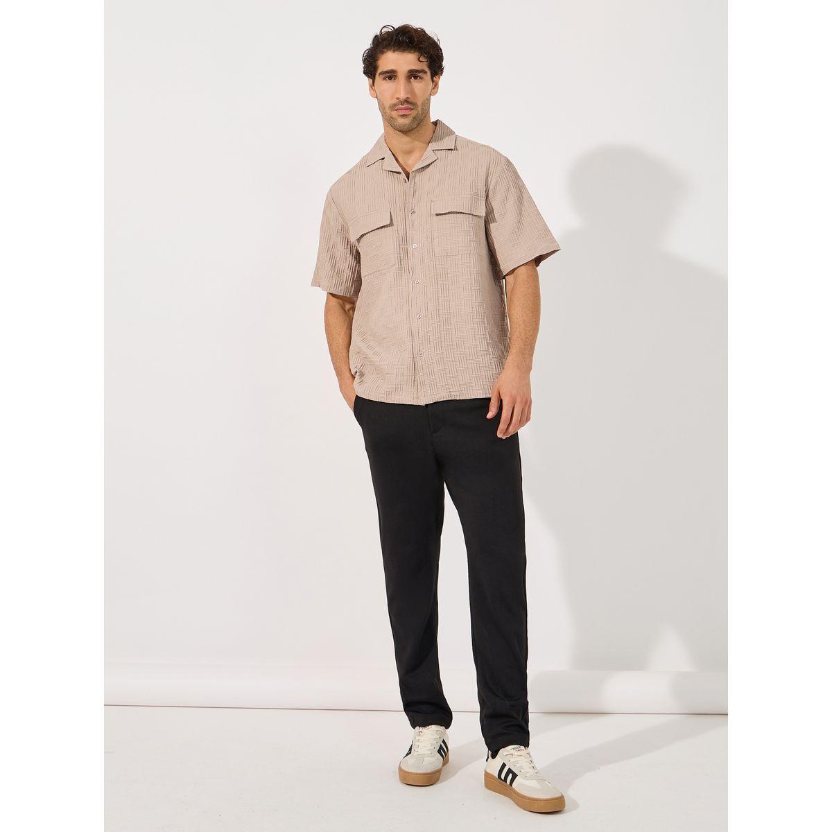قميص بقصة مريحة وياقة ريزورت-men-clothing-shirts-image-2