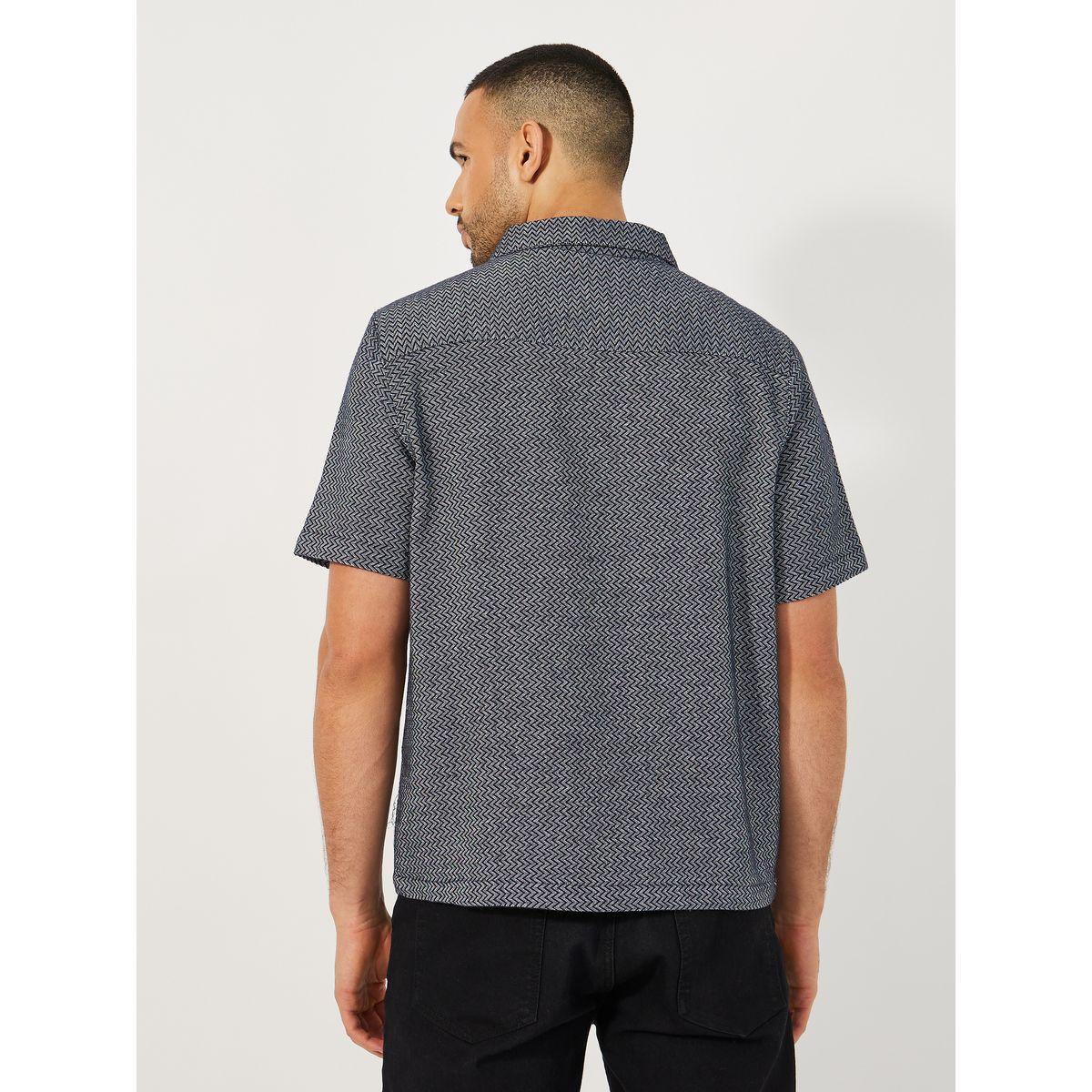 قميص بياقة ريزورت وأكمام قصيرة-men-clothing-shirts-image-4