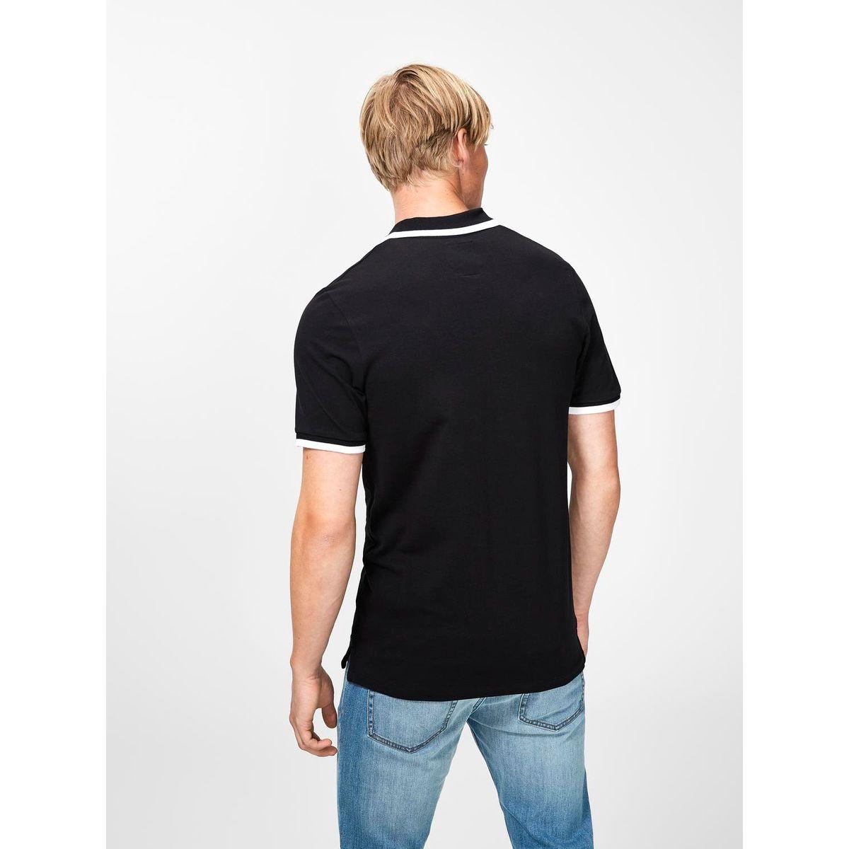 تيشيرت بياقة بولو وتداخلات مُتباينة-men-clothing-tshirtsandpolos-polos-image-3