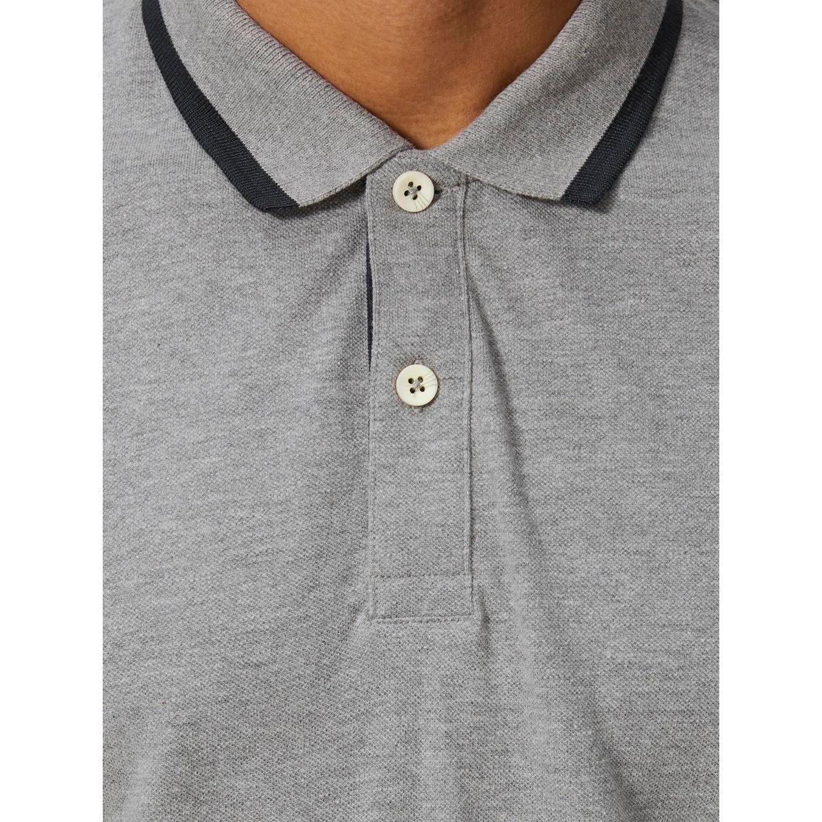 تيشيرت بياقة بولو وتداخلات مُتباينة-men-clothing-tshirtsandpolos-polos-image-2