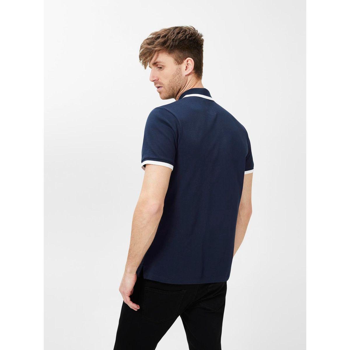 تيشيرت بياقة بولو وتداخلات مُتباينة-men-clothing-tshirtsandpolos-polos-image-3