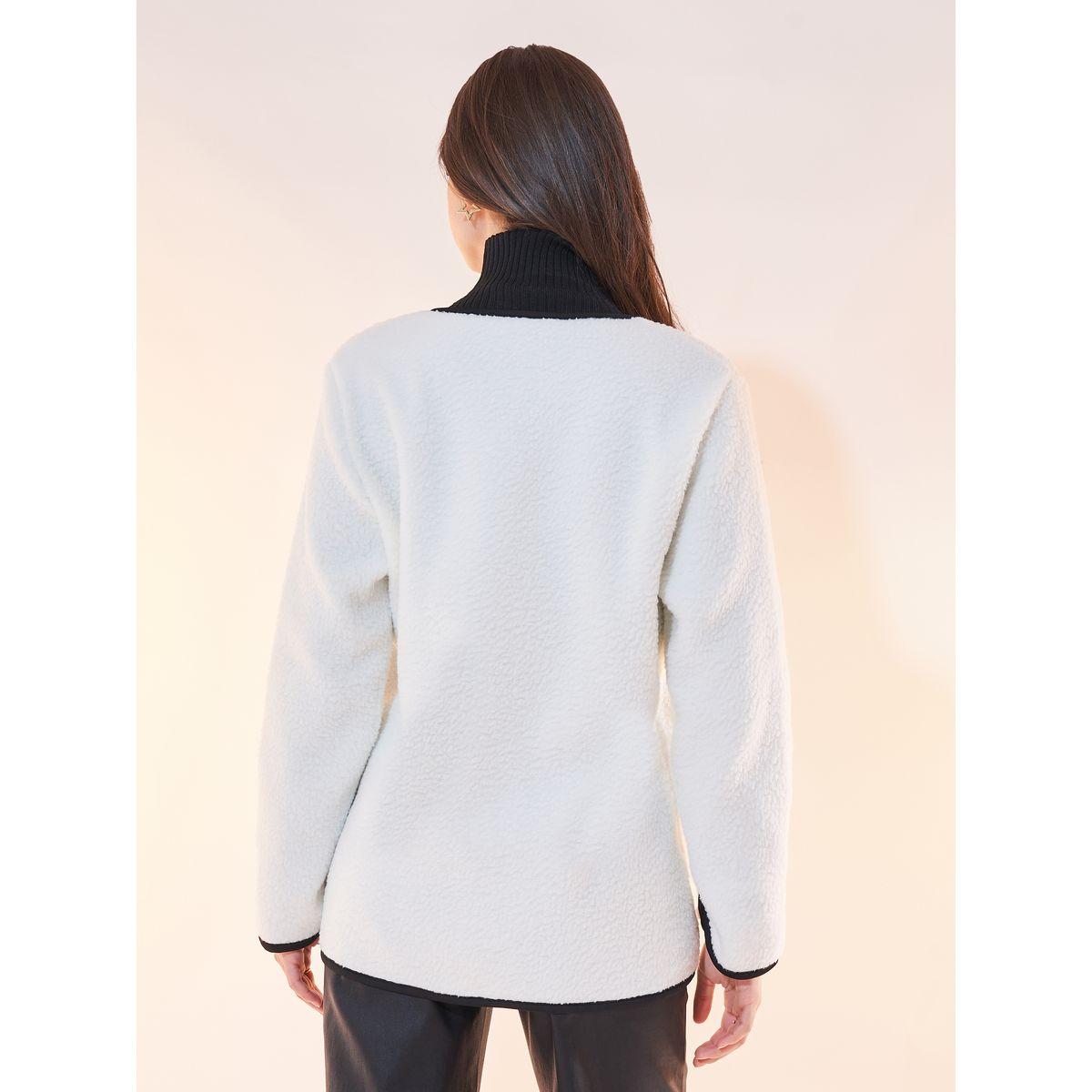 Styli Contrast Button Piping Detail Teddy Jacket-women-winterwear-coatsandjackets-jackets-image-4