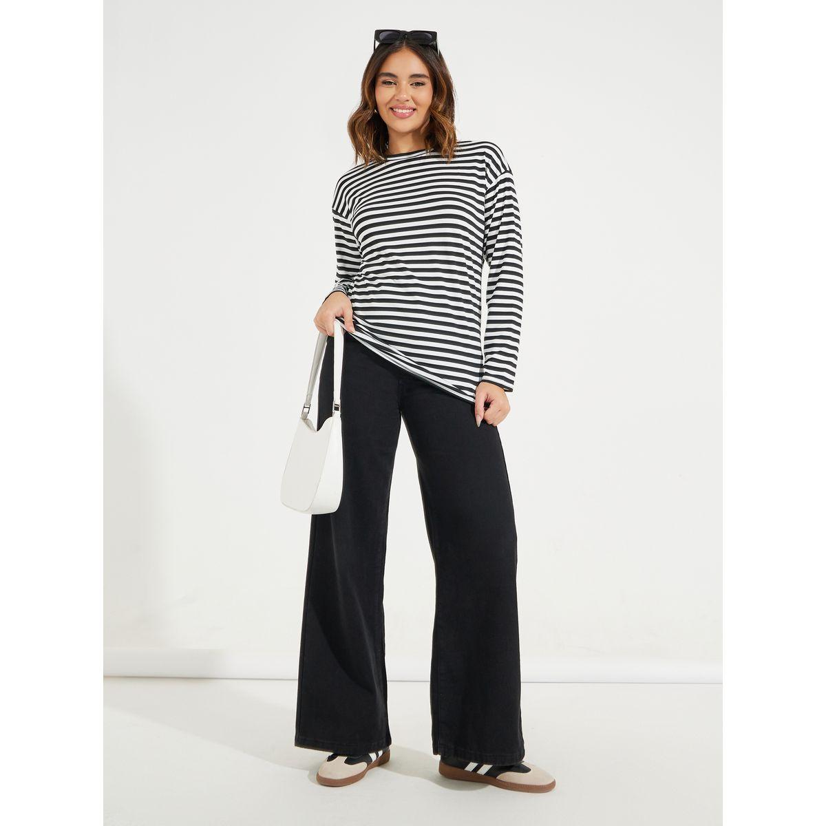 بلوزة مخططة بتفاصيل محبوكة وأكتاف منخفضة-women-clothing-shirtsandblouses-blouses-image-2