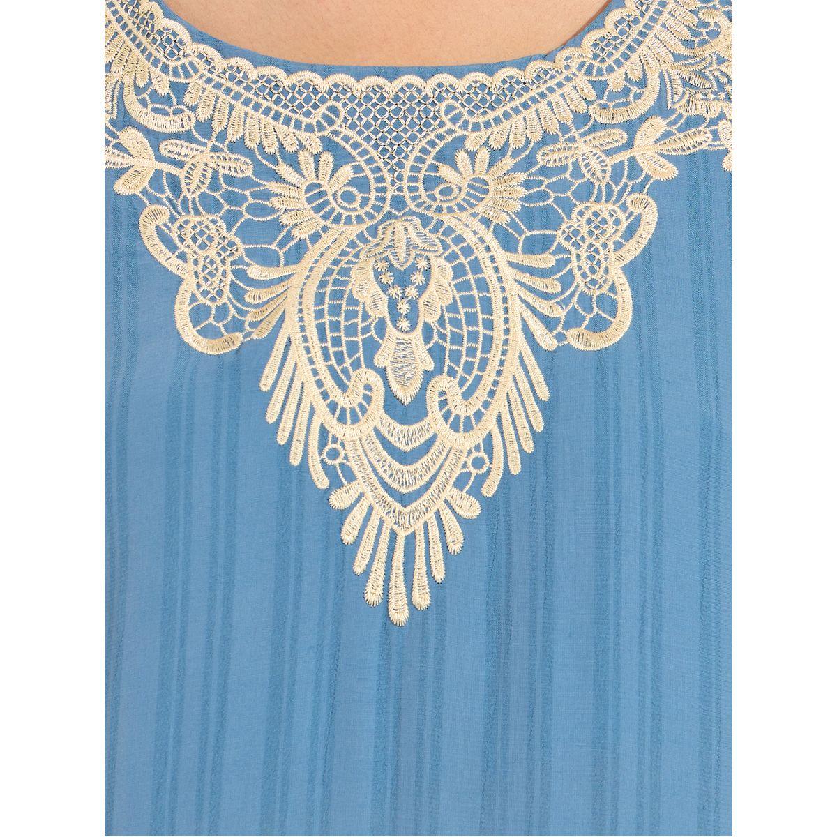جلابية بتفاصيل مُطرّزة وياقة سكوب-women-arabicclothing-jalabiyas-image-3