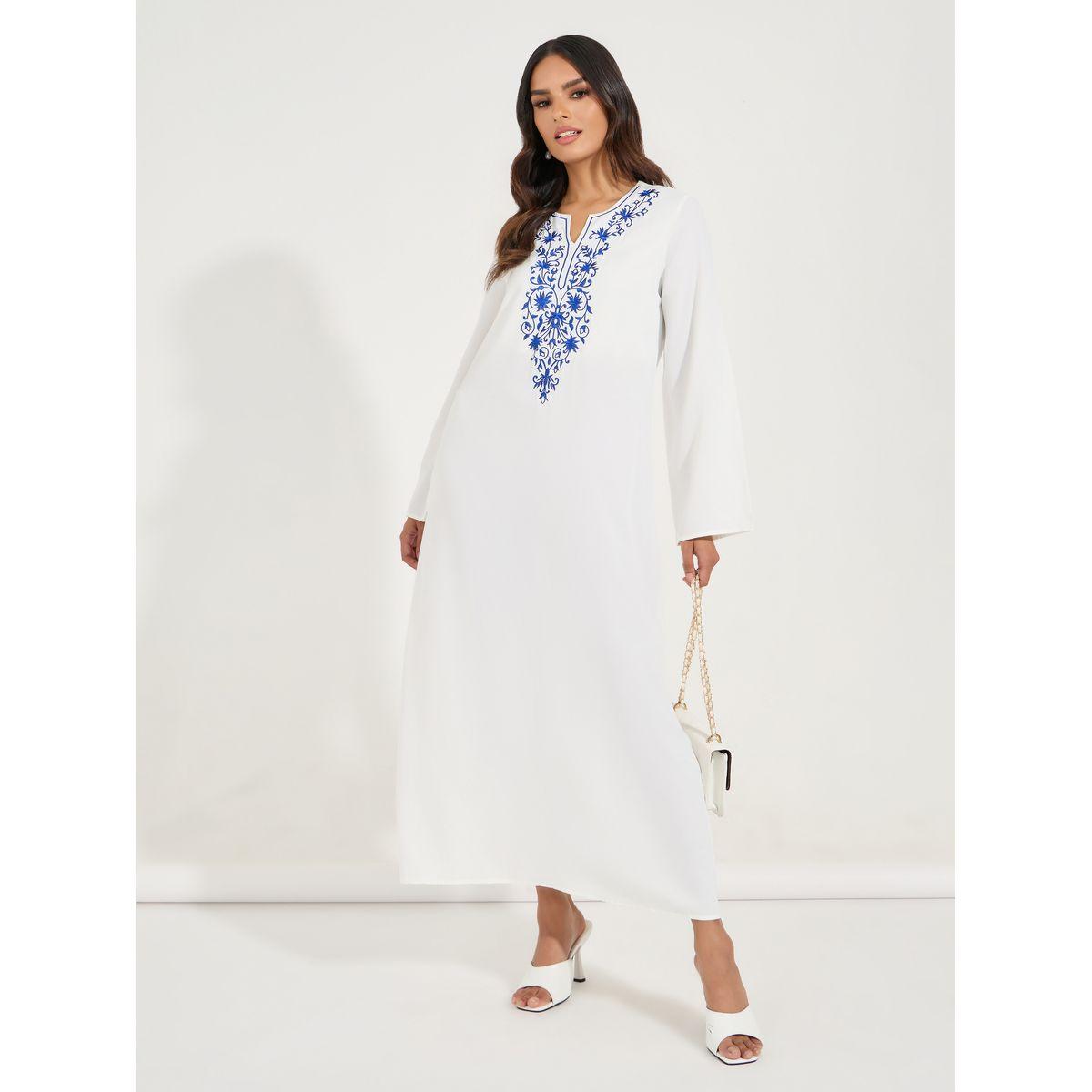 جلابية بتفاصيل مُطرّزة وياقة بشق-women-arabicclothing-jalabiyas-image-1