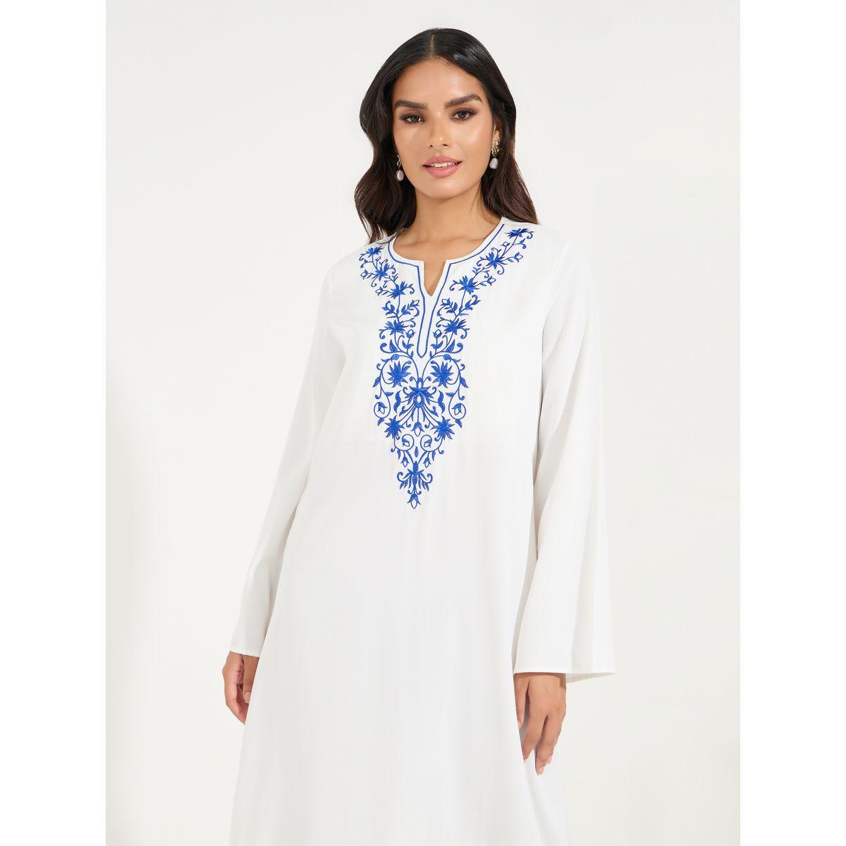 جلابية بتفاصيل مُطرّزة وياقة بشق-women-arabicclothing-jalabiyas-image-2