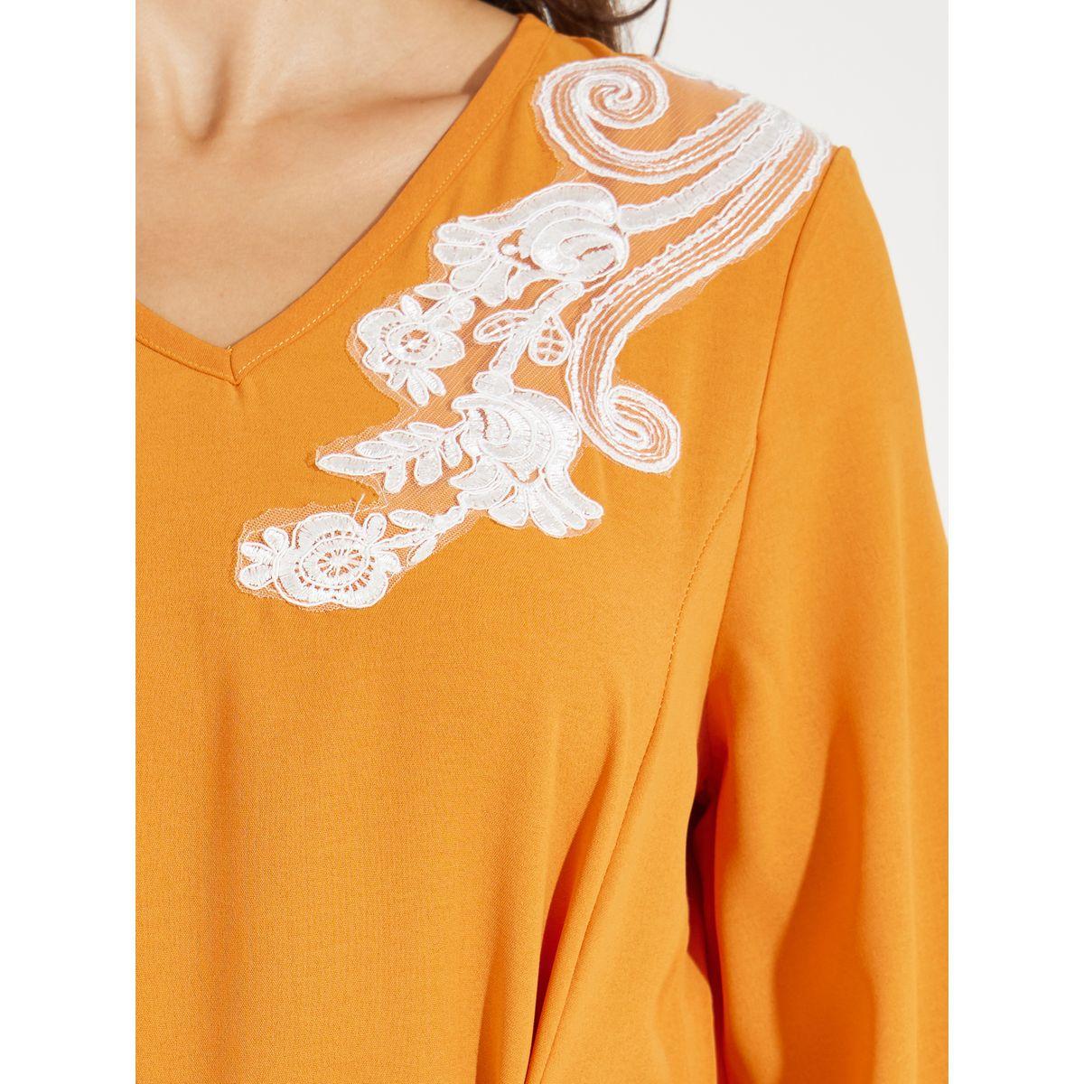 Styli Embroidery Detail V Neck Belted Midi Dress-women-clothing-dresses-image-3