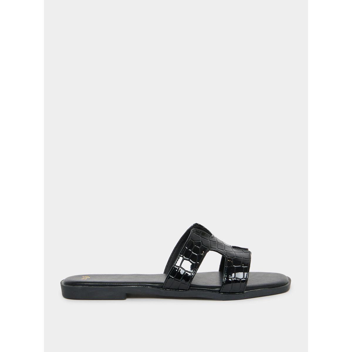 Styli Leather Look Cut-Out Detail Flat Sandals-women-shoes-sandals-flats-image-2