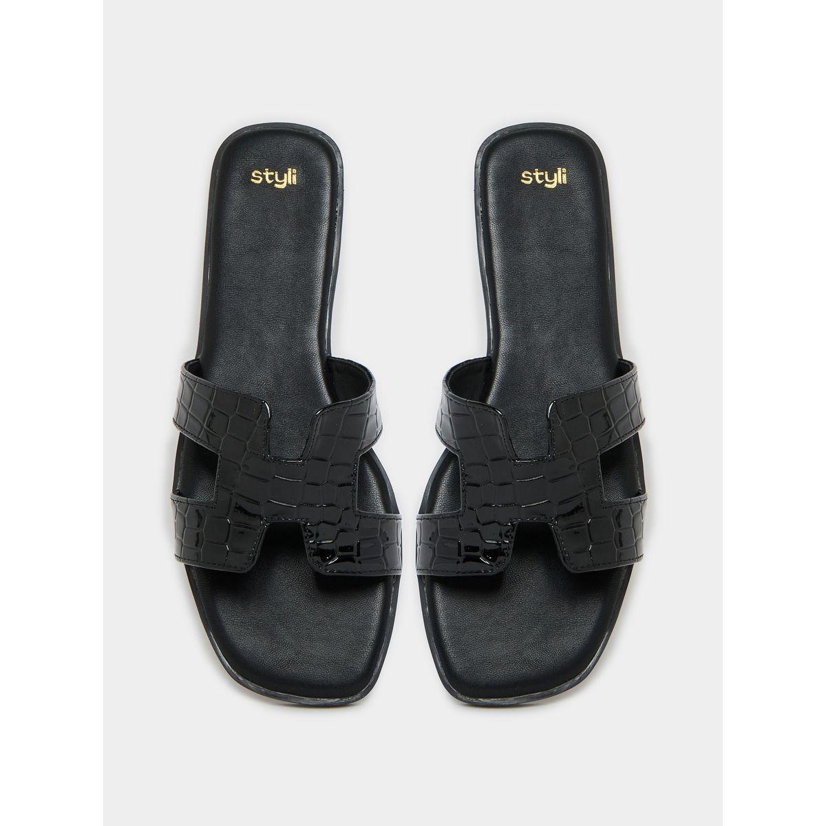 صندل فلات بمظهر الجلد مع فتحات-women-shoes-sandals-flats-image-6
