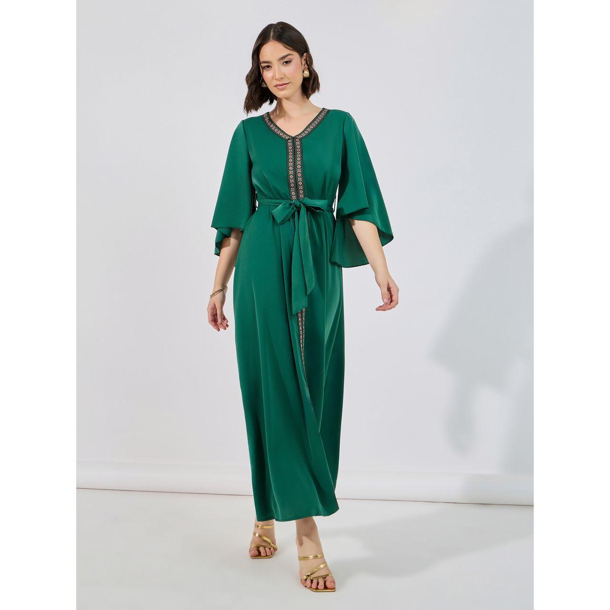 جلابية بتداخلات دانتيل وأكمام كيب-women-arabicclothing-jalabiyas-image-4