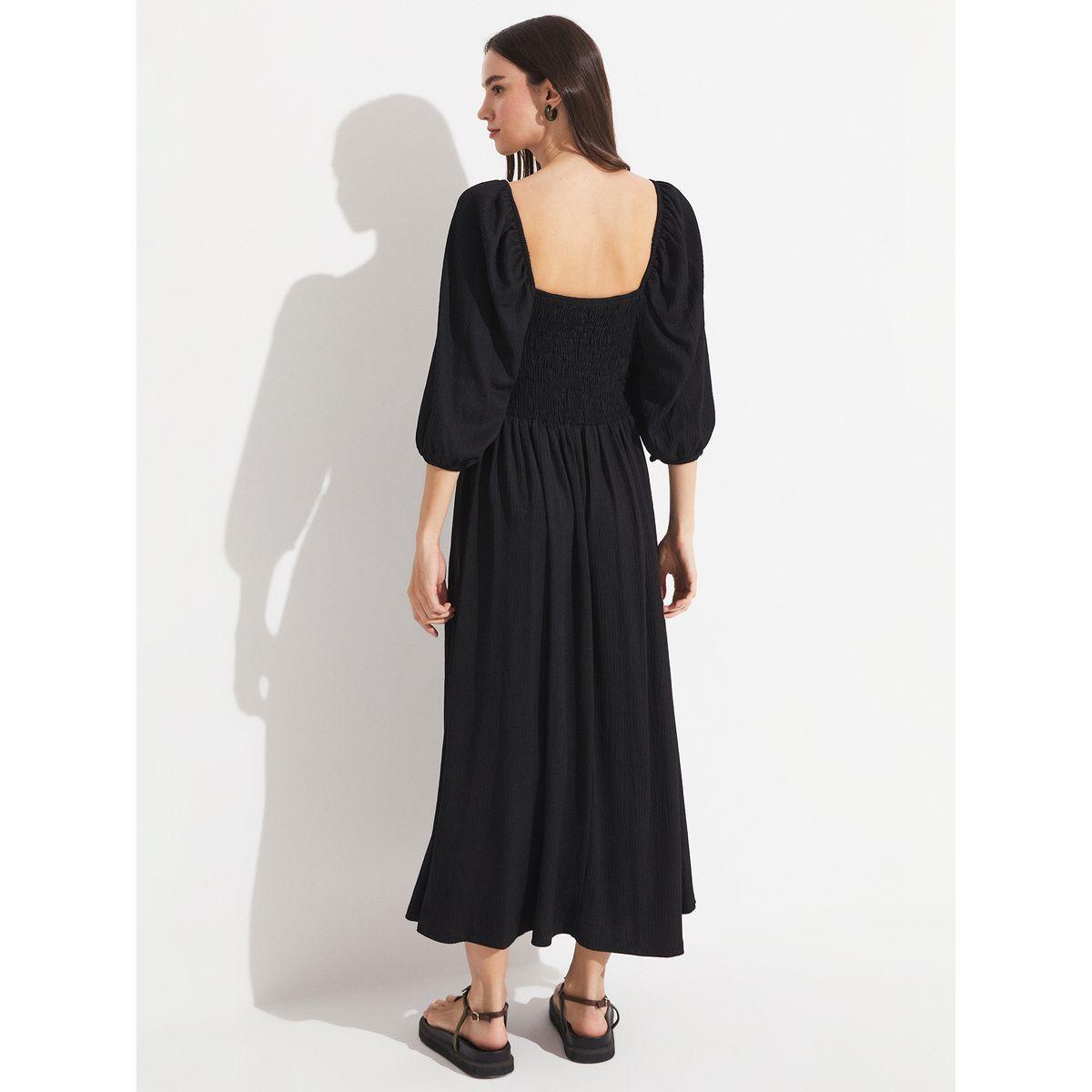 فستان طويل بياقة واسعة وتفاصيل مُطرّزة-women-clothing-dresses-image-4