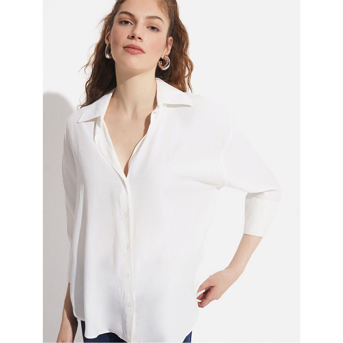 بلوزة منسوجة بقصة عادية وياقة سبريد-women-clothing-shirtsandblouses-shirts-image-1