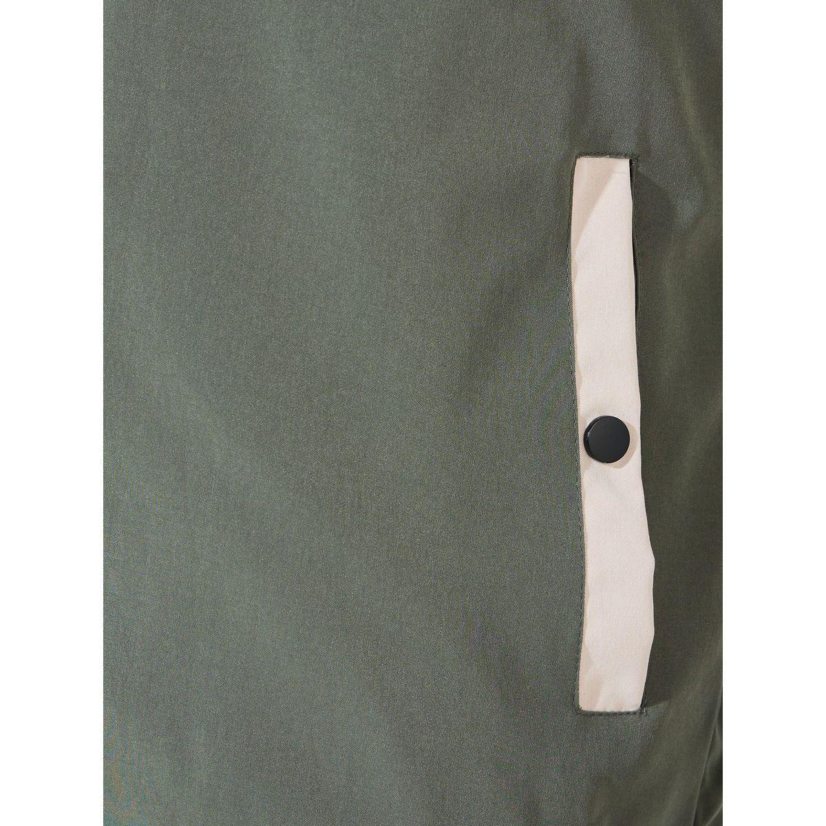 Styli Contrast Sleeve & Rib Detail Bomber Jacket with Welt Pockets-men-clothing-jacketsandblazers-jackets-image-4