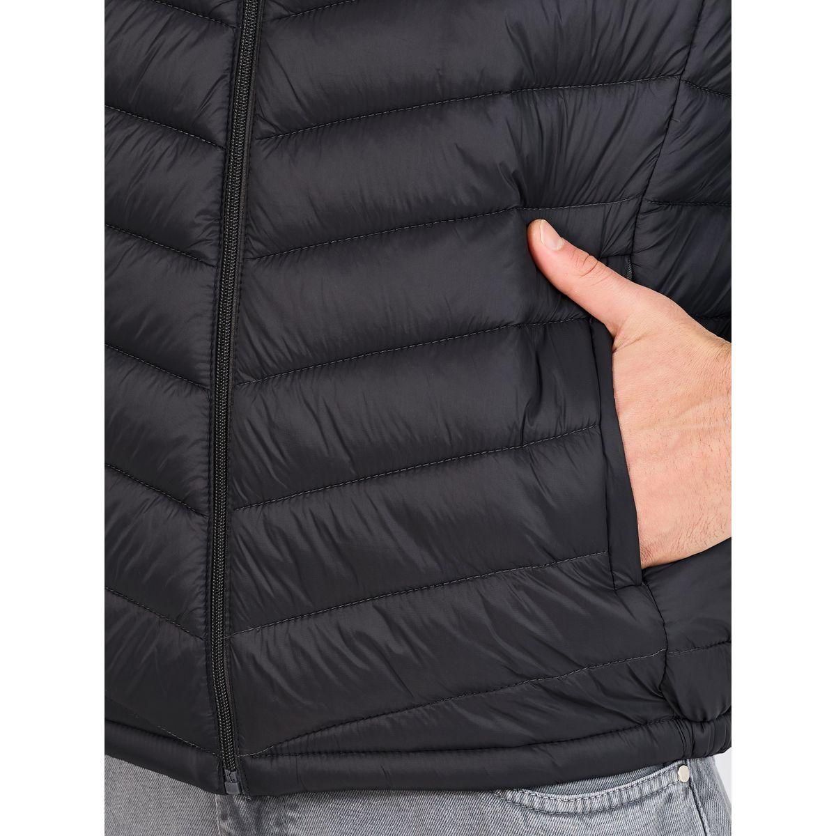 جاكيت منفوخ بياقة هودي وجيب-men-clothing-jacketsandblazers-jackets-image-4