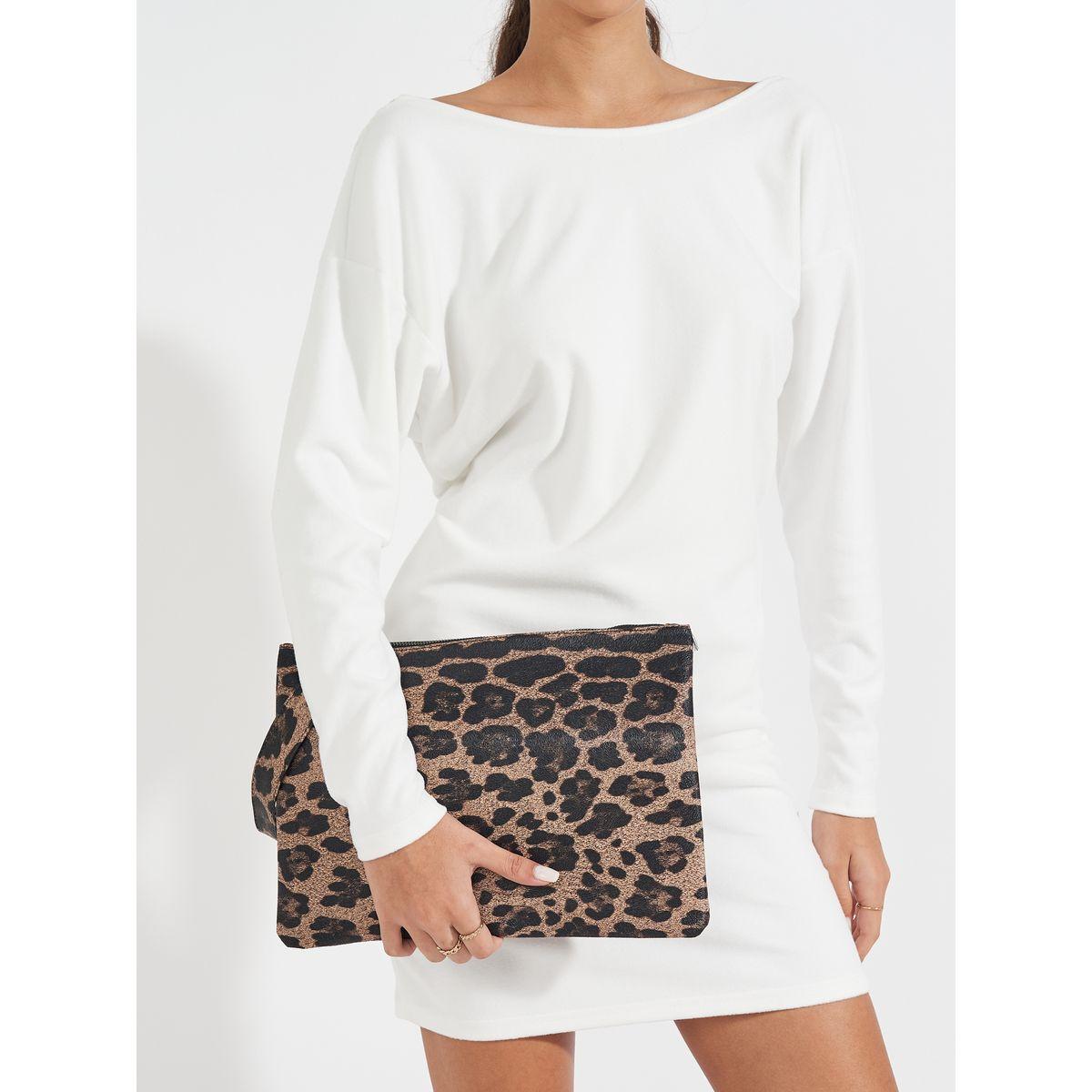 Styli Leopard Print Clutch with Zip Closure-women-bagsandwallets-handbags-image-3