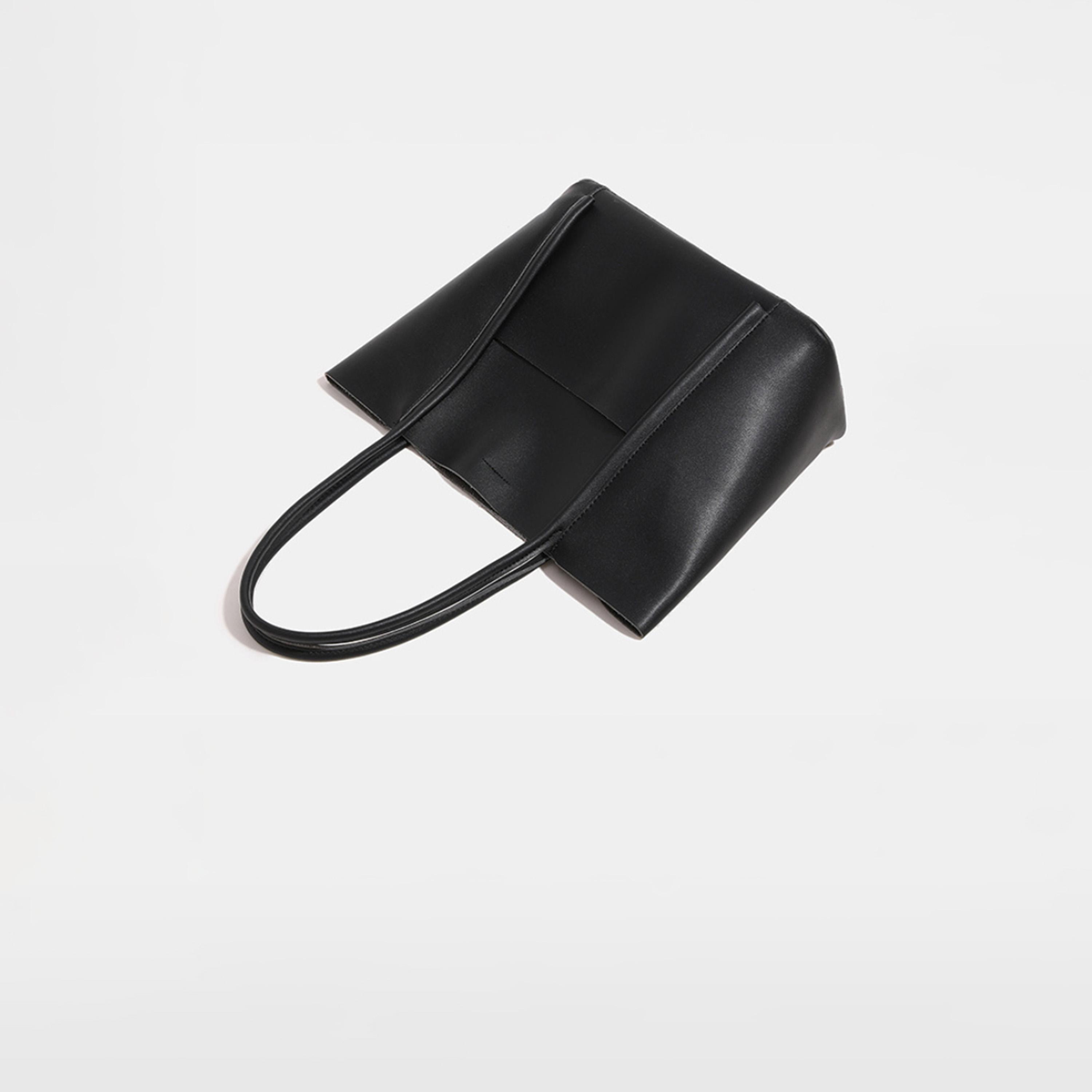 ستايلي - حقيبة كتف سادة مع جيب خارجي-women-bagsandwallets-handbags-image-2