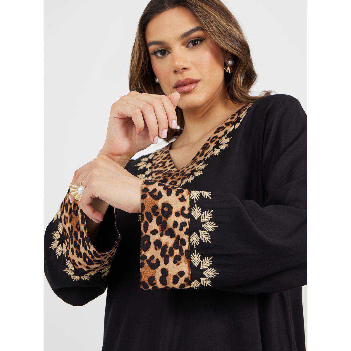 Embroidered Animal Print V-Neck Jalabiya-women-arabicclothing-jalabiyas-image-4