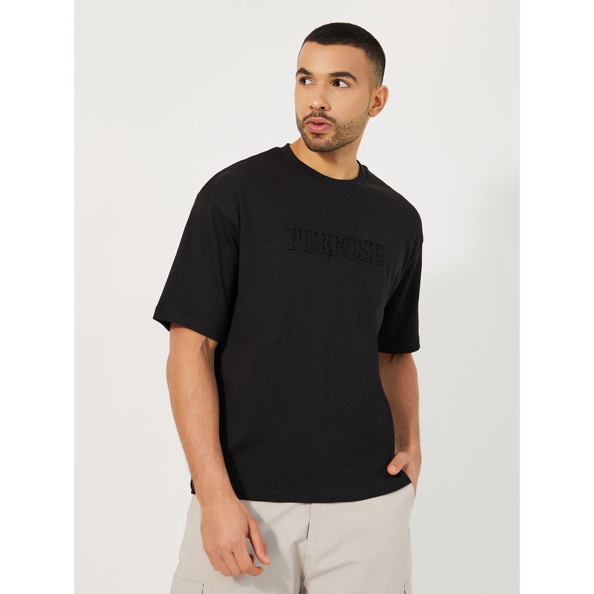 تيشيرت فضفاض بياقة دائرية وتفاصيل بارزة الملمس-men-clothing-tshirtsandpolos-tshirts-image-1