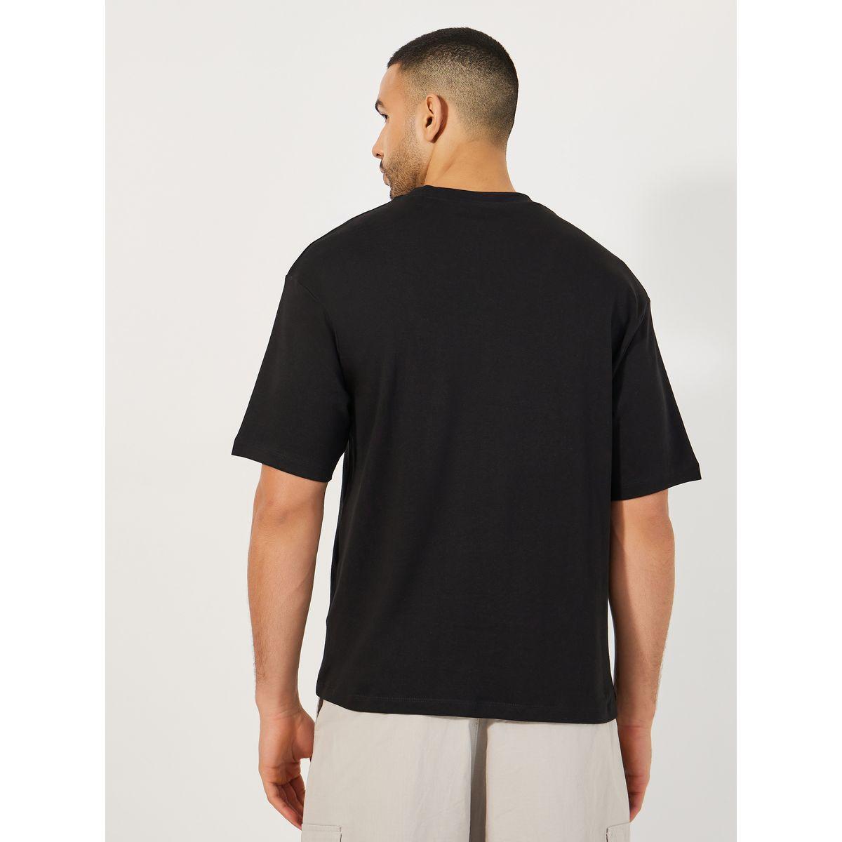تيشيرت فضفاض بياقة دائرية وتفاصيل بارزة الملمس-men-clothing-tshirtsandpolos-tshirts-image-4