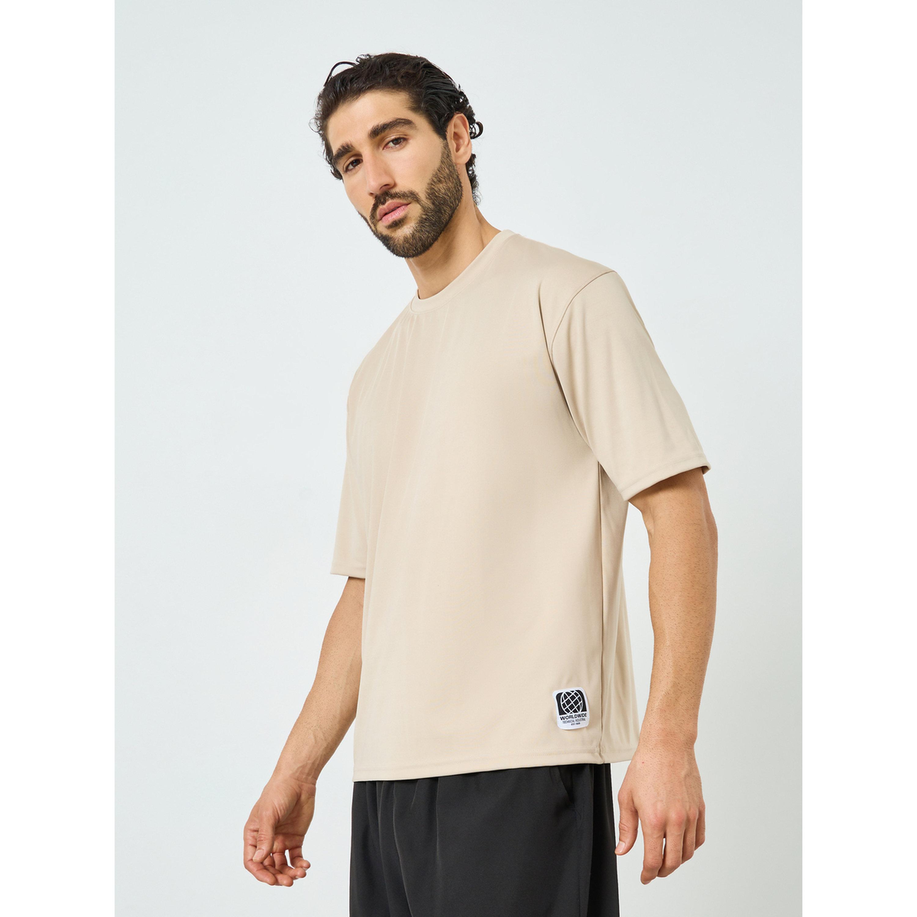 تيشيرت رجالي فضفاض بأكمام قصيرة-men-clothing-tshirtsandpolos-tshirts-image-1