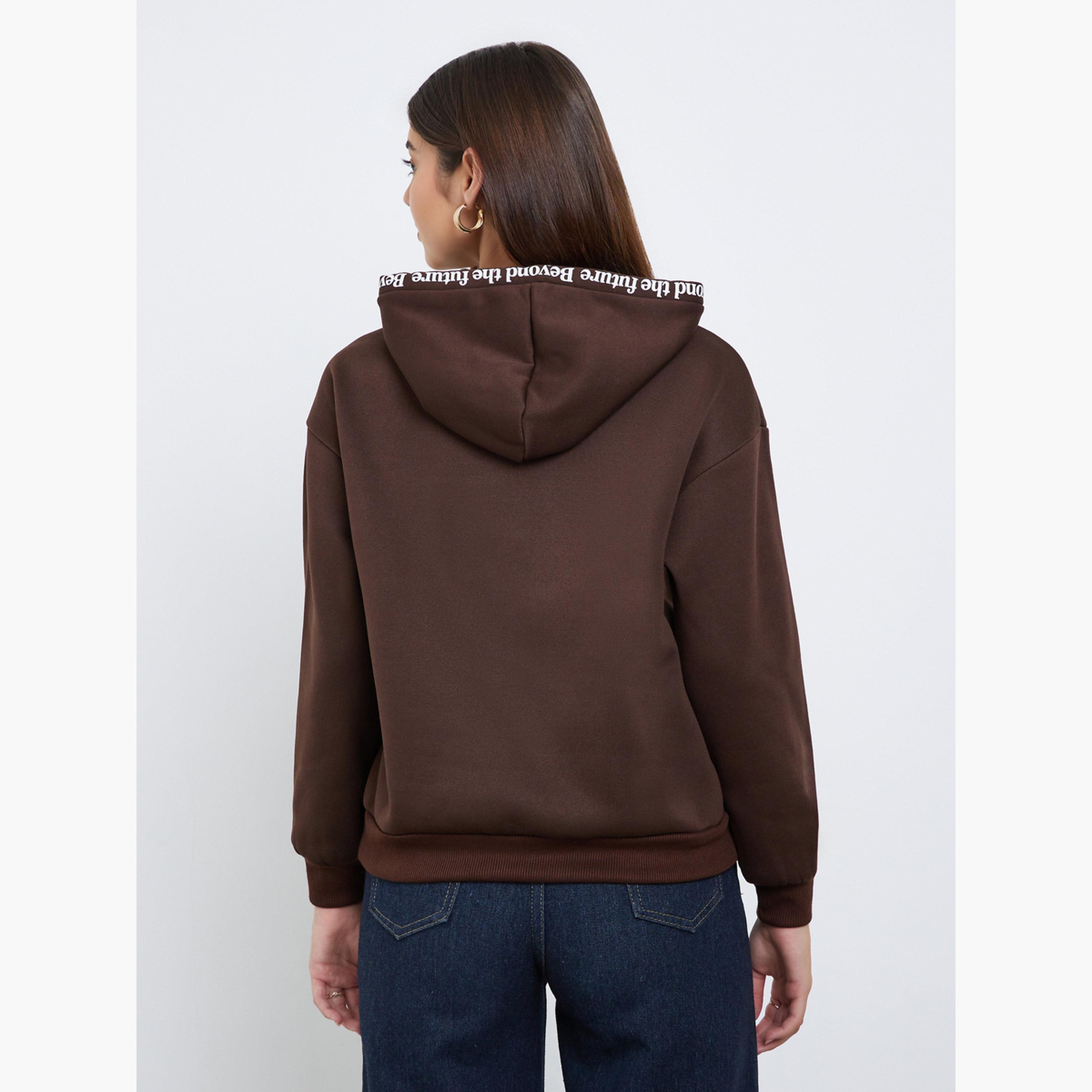 ستايلي - هودي بطباعة شعار بقصّة عادية للنساء -women-winterwear-hoodiesandsweatshirts-hoodies-image-4