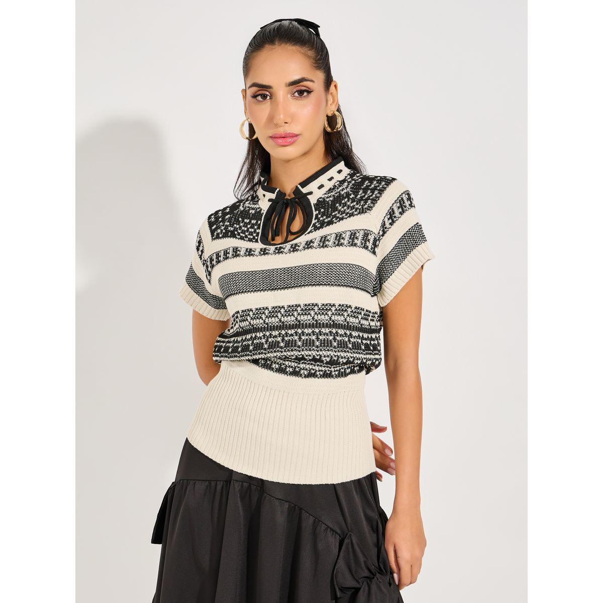 Styli Tie-Up Neck Patterned Knit Top-women-clothing-shirtsandblouses-blouses-image-1
