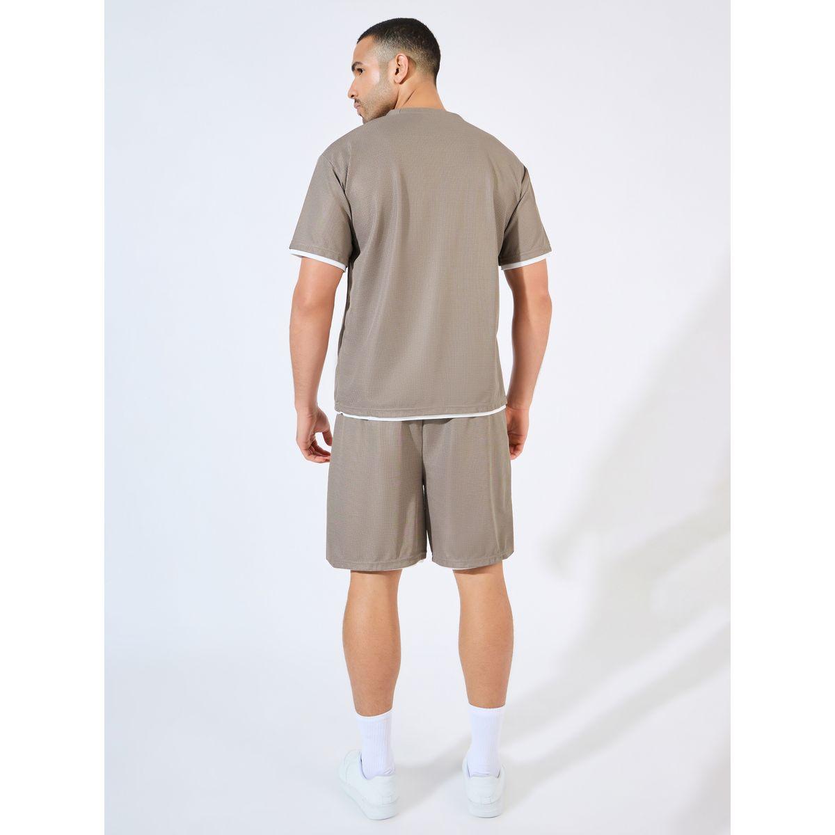 شورت مع تيشيرت فضفاض محبوك بنمط وافل-men-clothing-coordsets-image-5