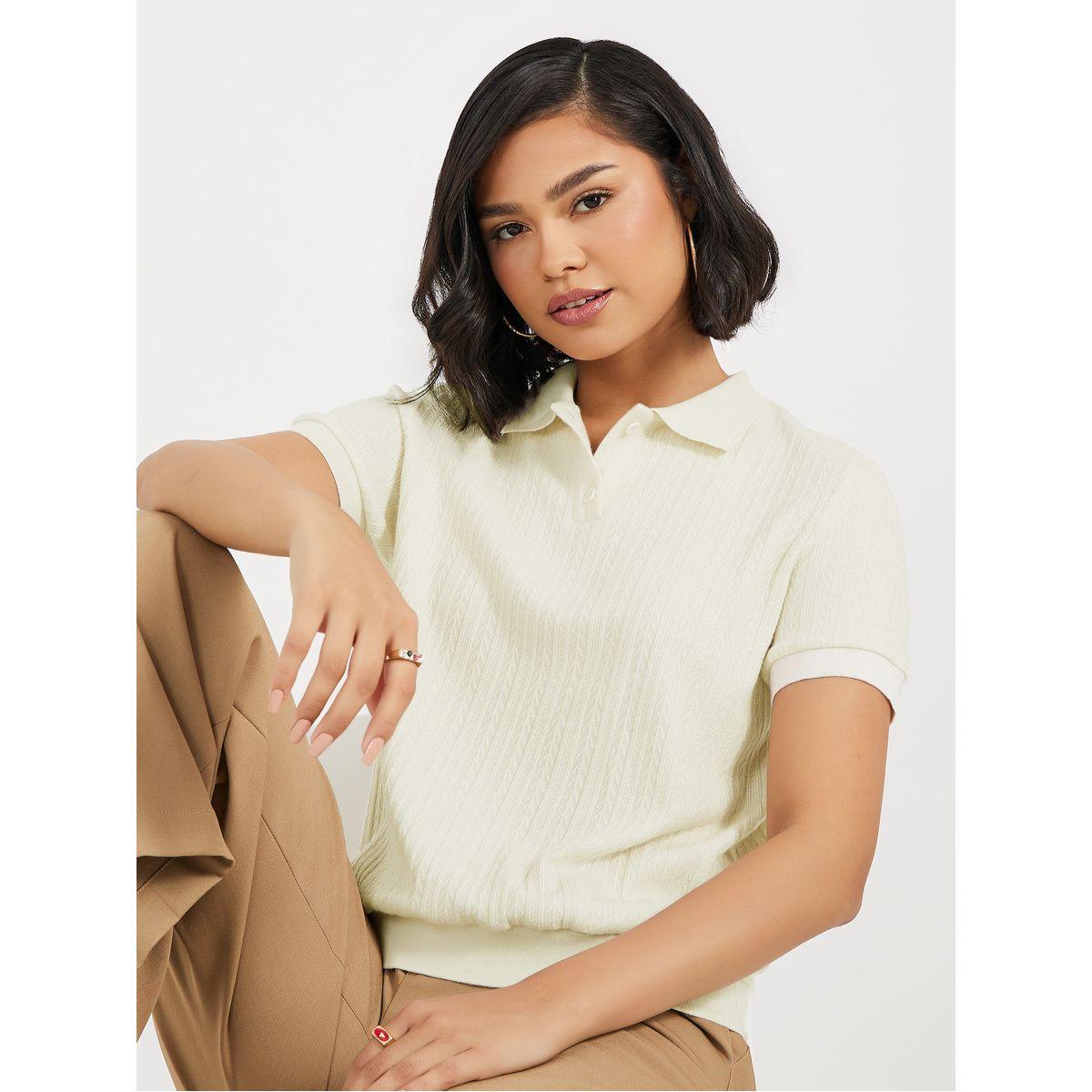 بلوزة محبوكة بتفاصيل مضلعة وأكمام قصيرة-women-clothing-shirtsandblouses-blouses-image-1
