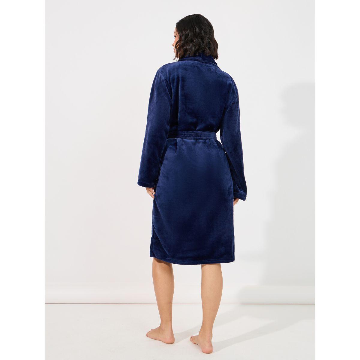 Styli Unwind Shawl Collar Pocket Fleece Robe-women-clothing-nightwear-robes-image-4