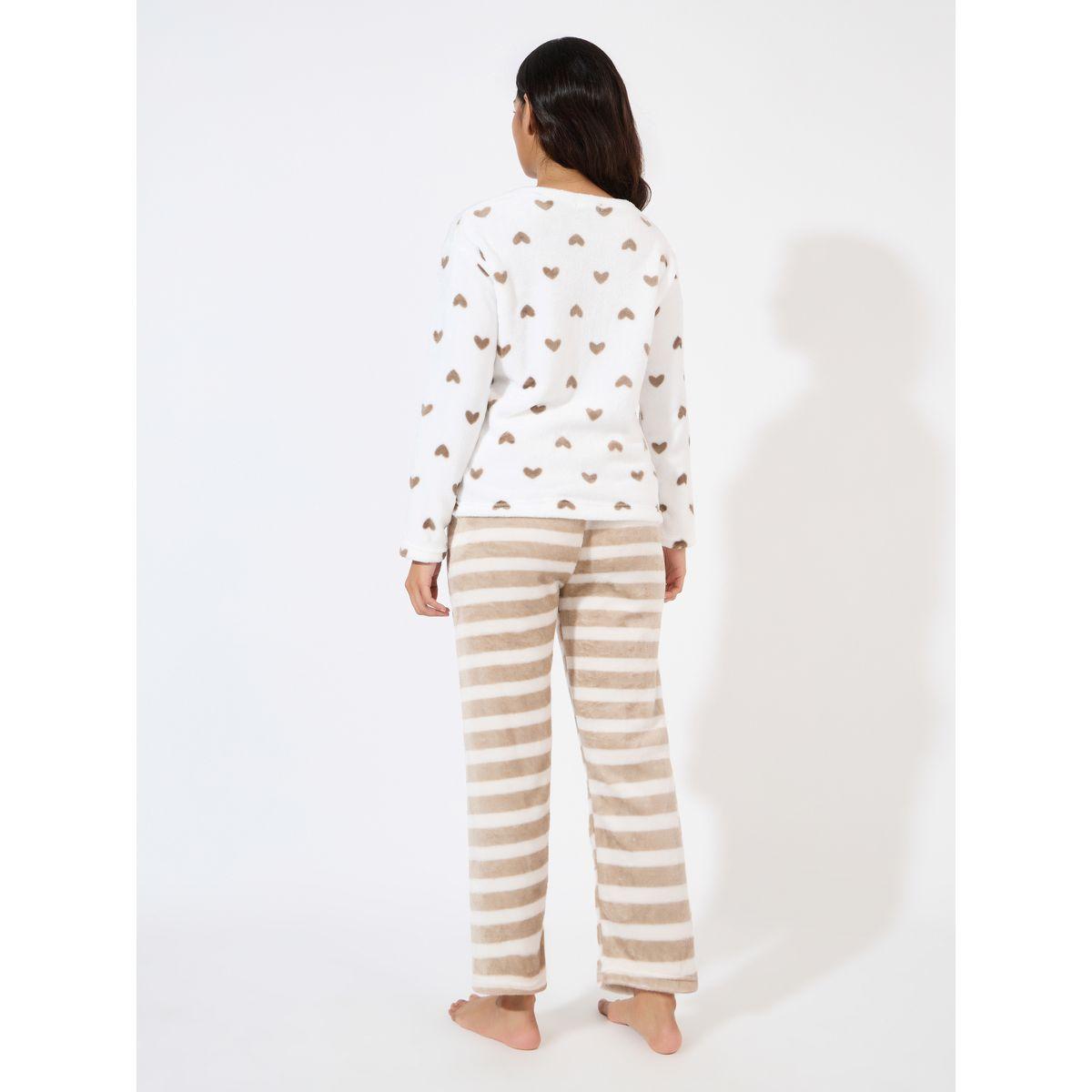 Styli Unwind Heart Print Fleece Top & Striped Pyjama Set-women-clothing-nightwear-pyjamas-longsets-image-4