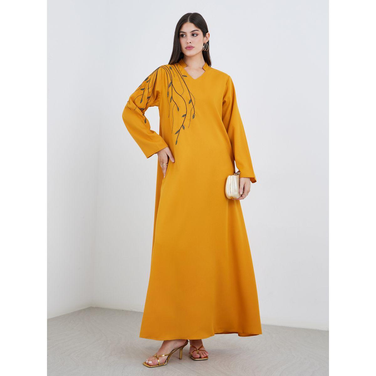 أميرة x ستايلي جلابية بحافة واسعة وتفاصيل مُطرّزة-women-arabicclothing-jalabiyas-image-1
