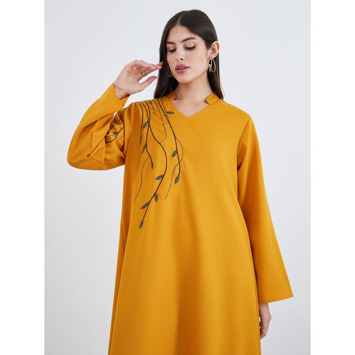 أميرة x ستايلي جلابية بحافة واسعة وتفاصيل مُطرّزة-women-arabicclothing-jalabiyas-image-3