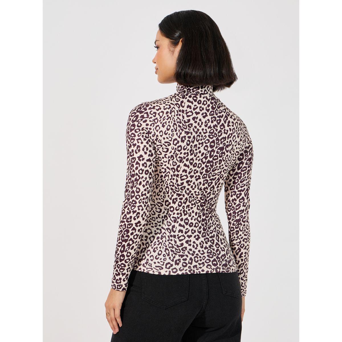 Styli Leopard Print Fitted Knit Top-women-clothing-shirtsandblouses-blouses-image-4