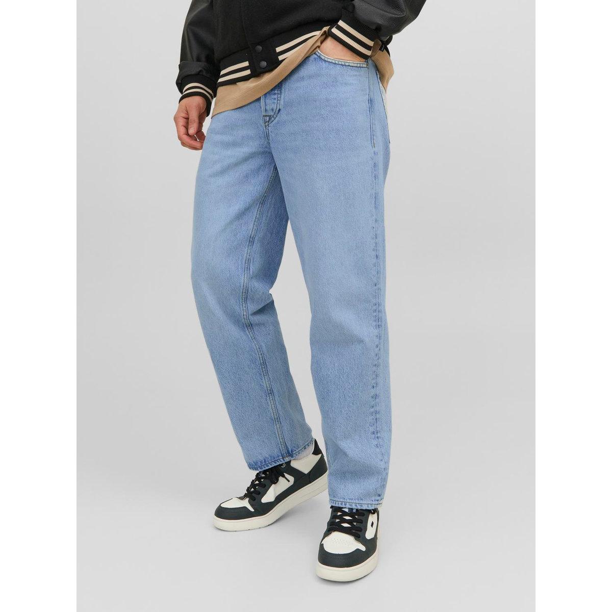 جينز بقصة فضفاضة مع جيوب-men-clothing-bottoms-jeans-image-1