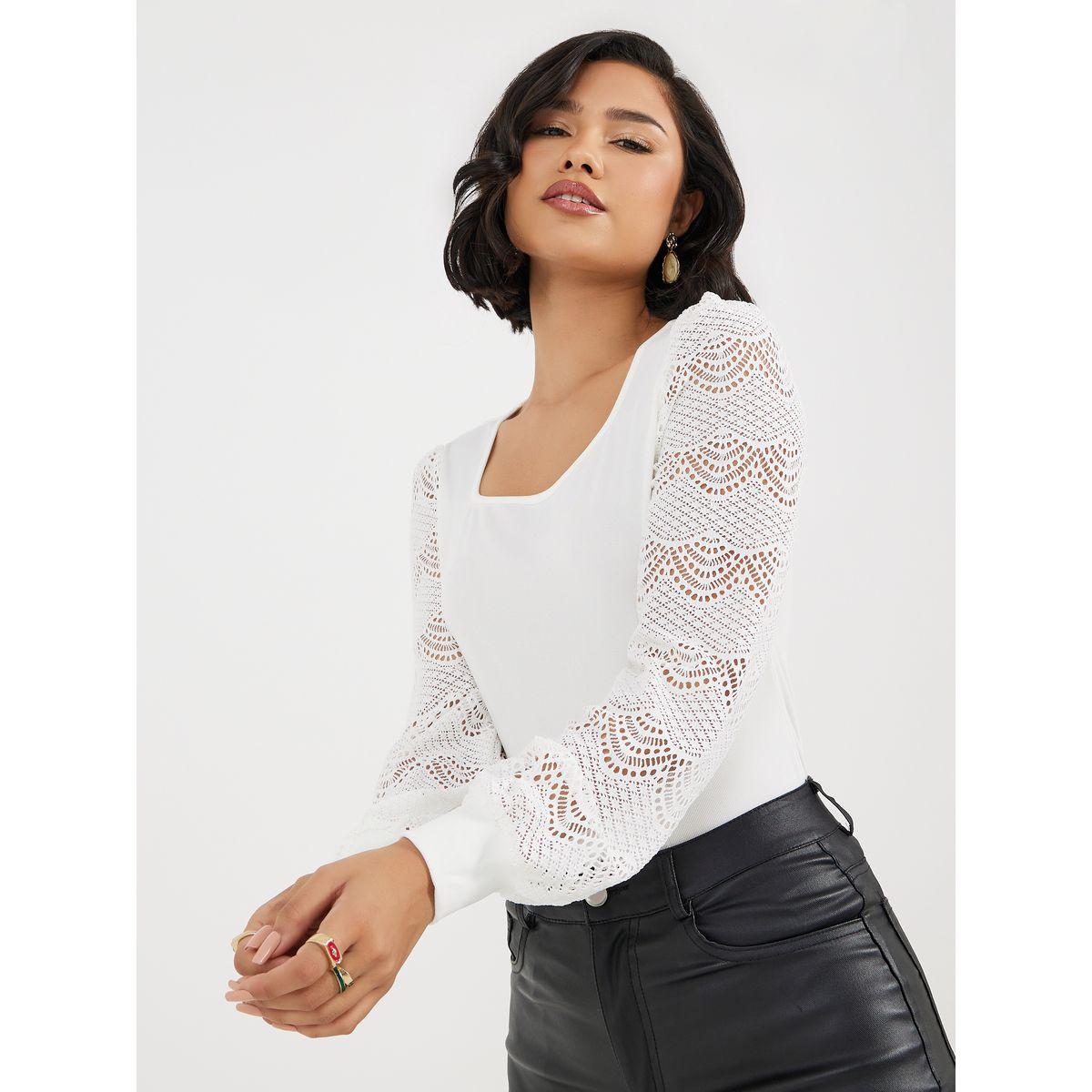 بلوزة محبوكة بأكمام طويل بتفاصيل دانتيل-women-clothing-tshirts-image-4