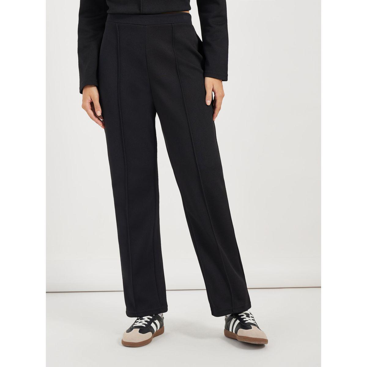 جوغر بأرجل مستقيمة وتفاصيل محزوزة-women-clothing-bottoms-joggers-image-2